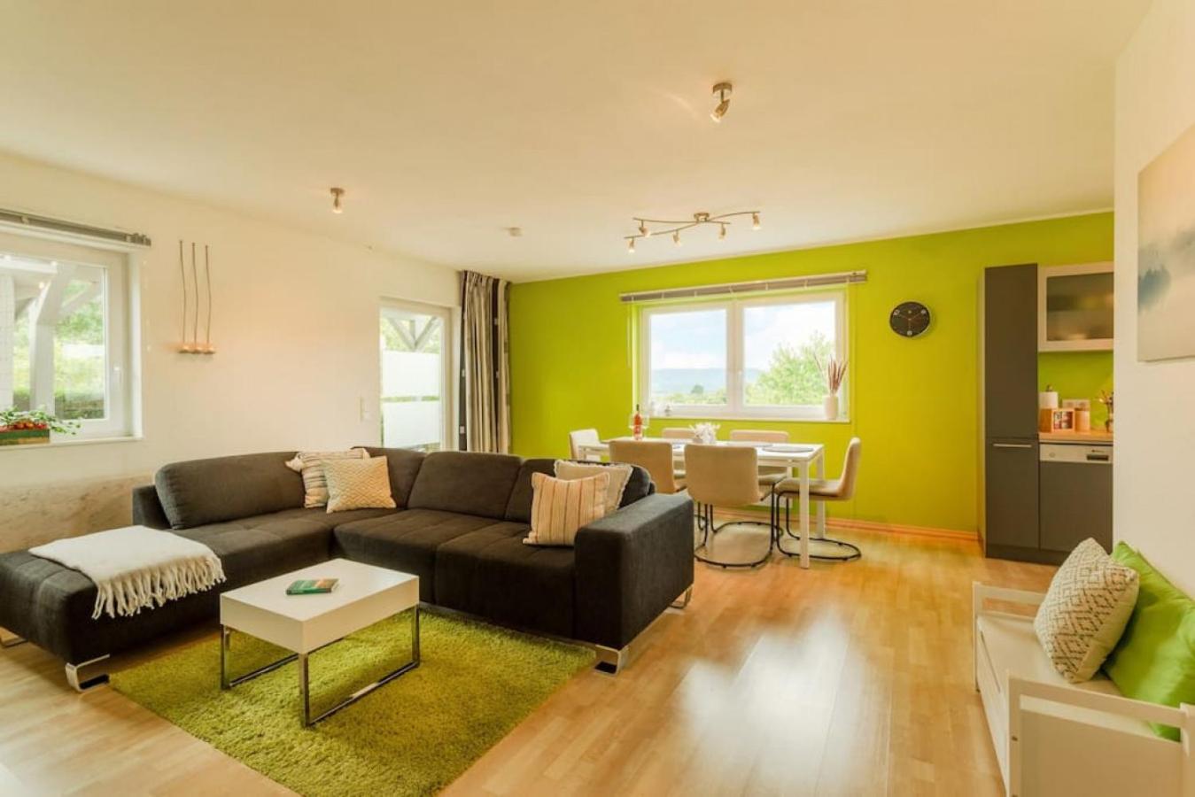 Bungalow photo 1