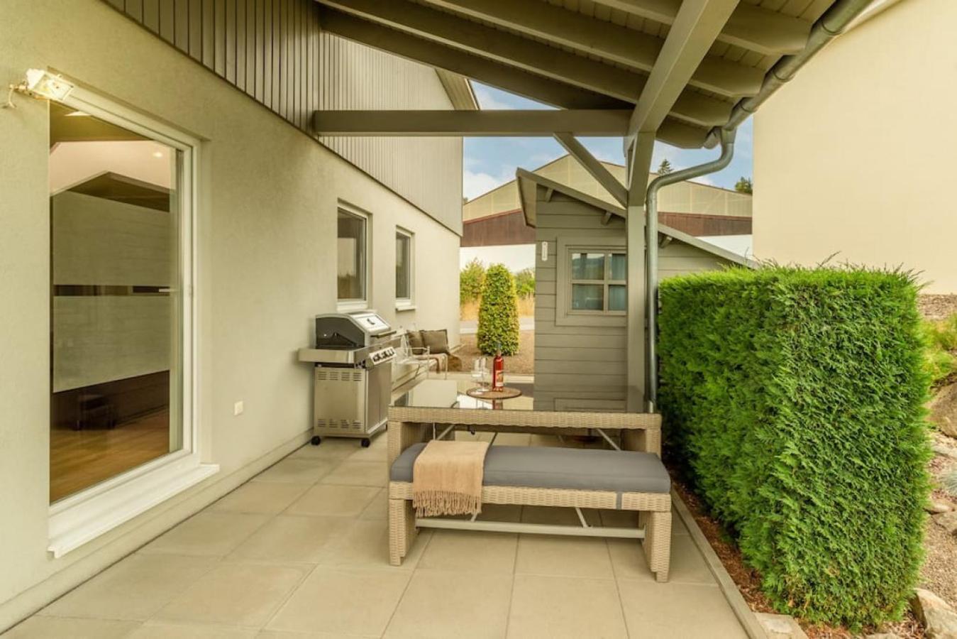 Bungalow photo 2