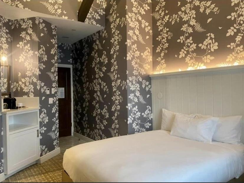 Queen Room with Sea View