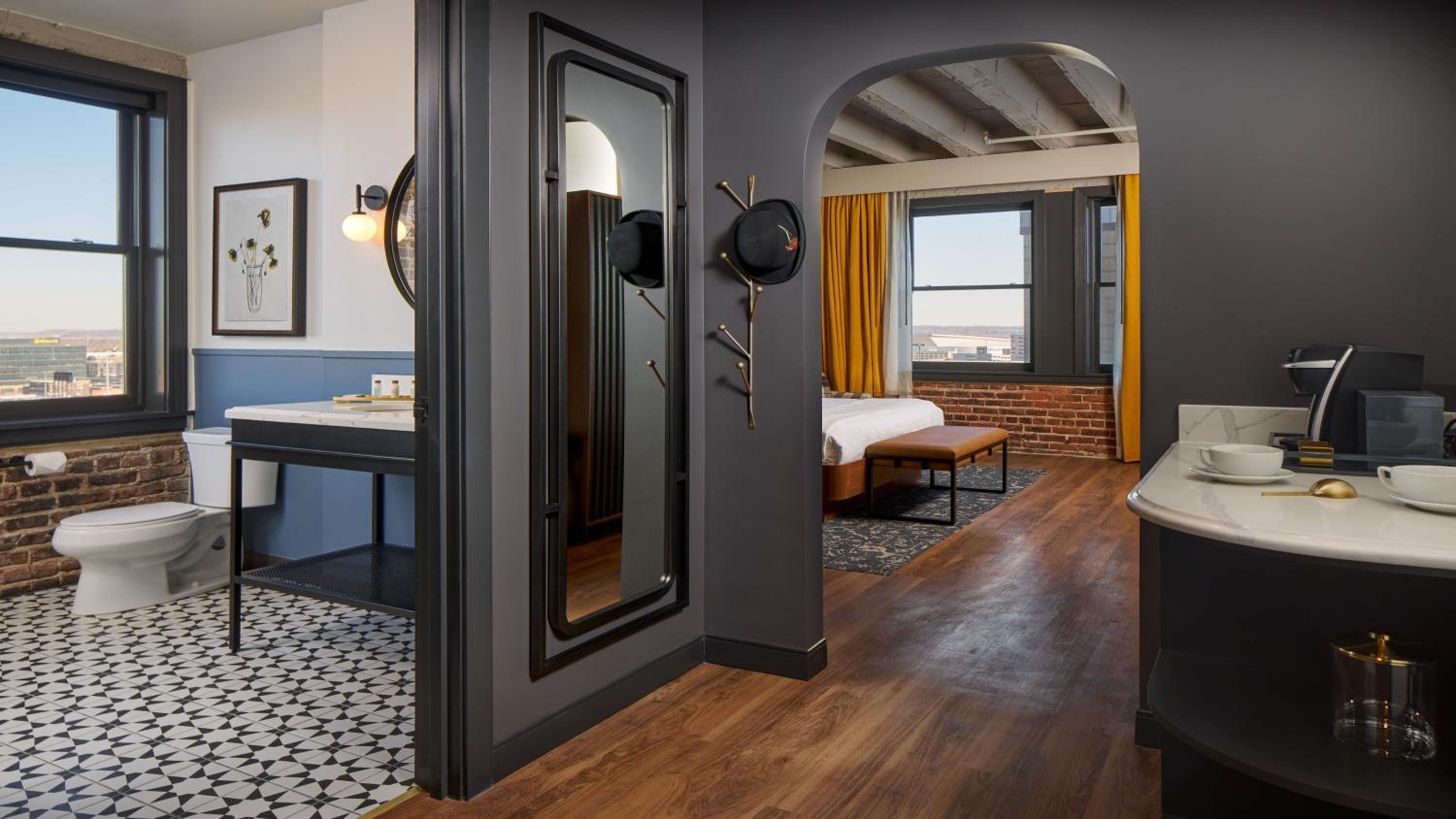 Standard King Room - Photo 4