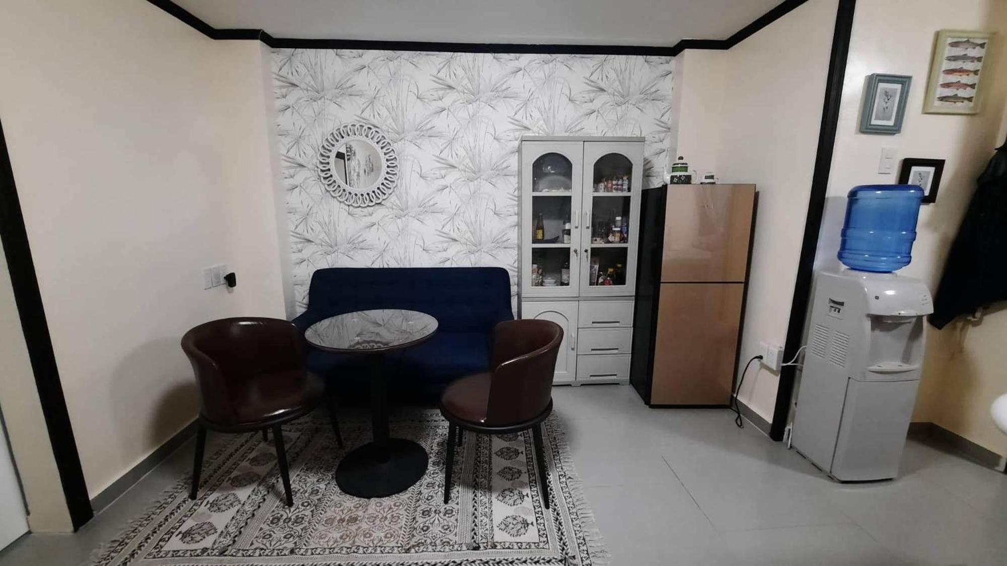 One-Bedroom Apartment photo 3