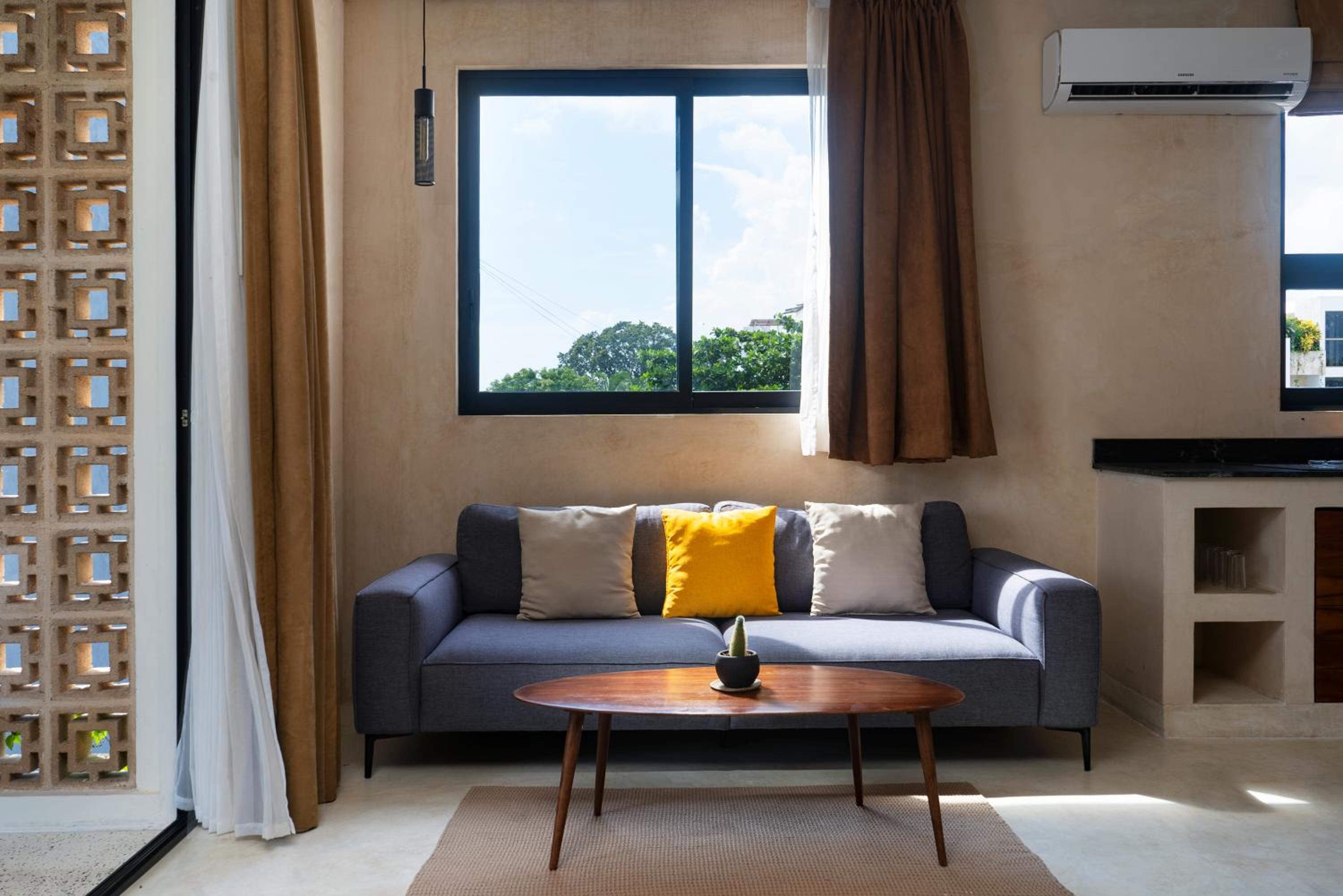 Apartment with Terrace - Photo 3