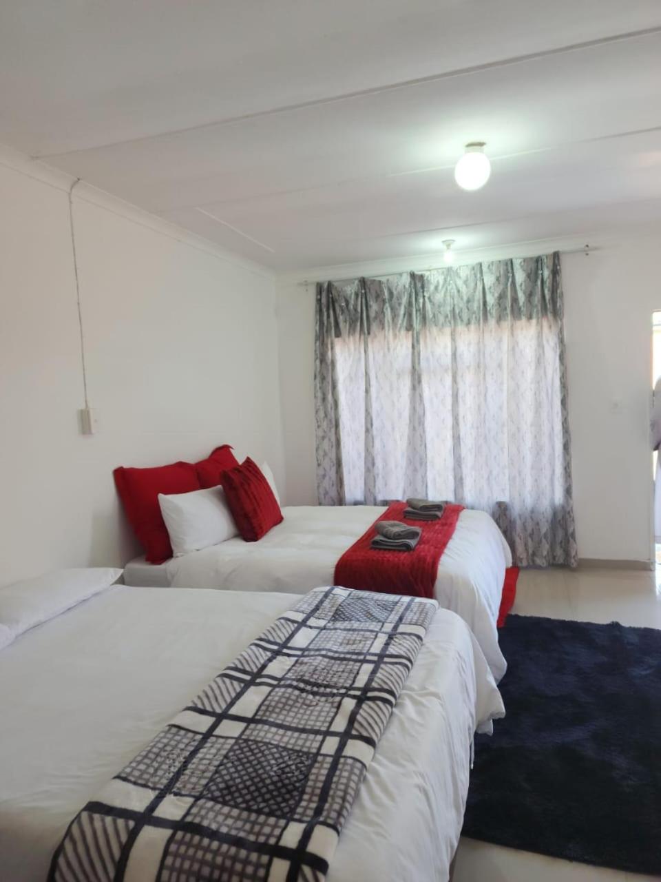 Deluxe Family Room - Photo 4