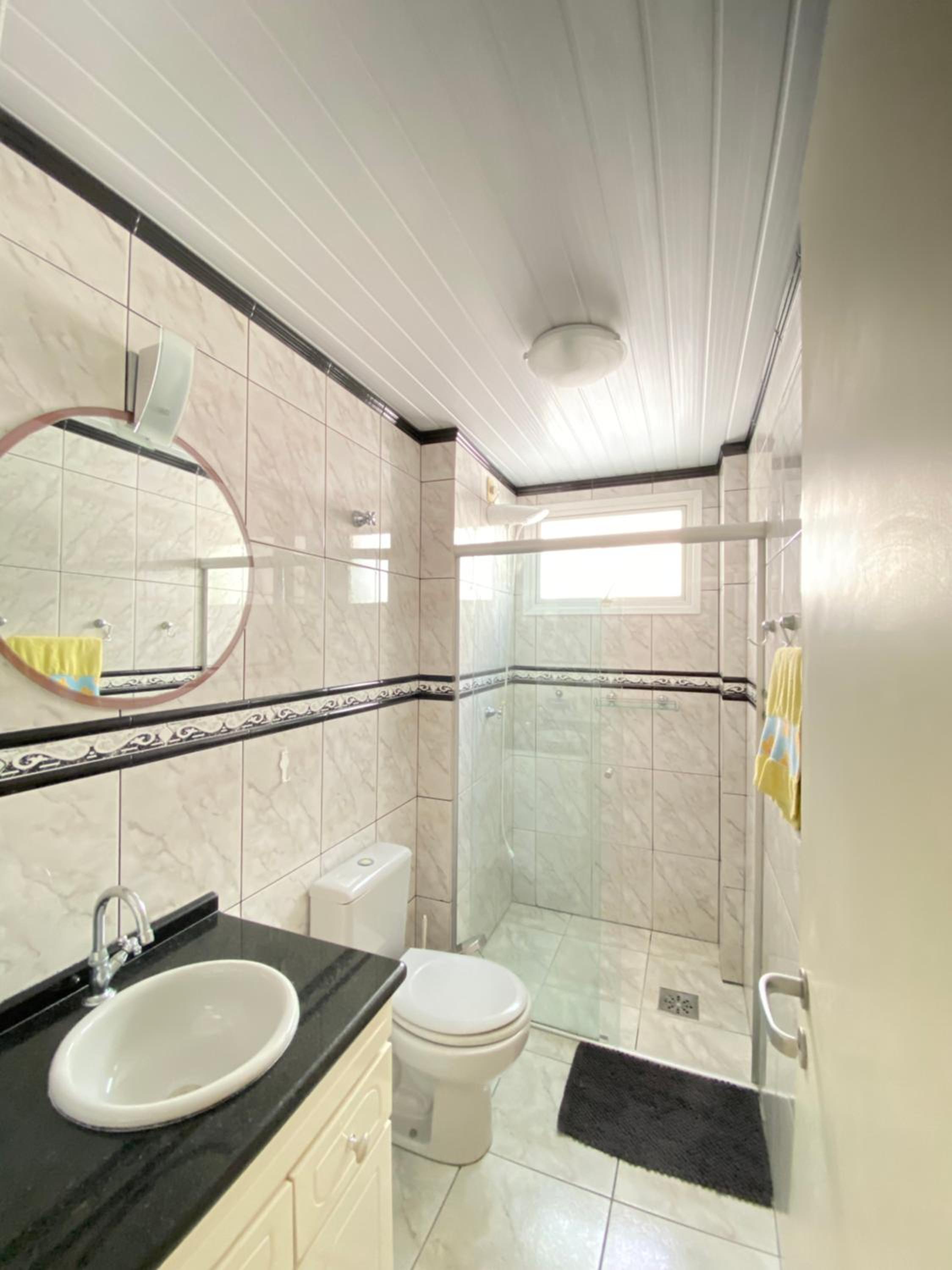 Two-Bedroom Apartment - Photo 2