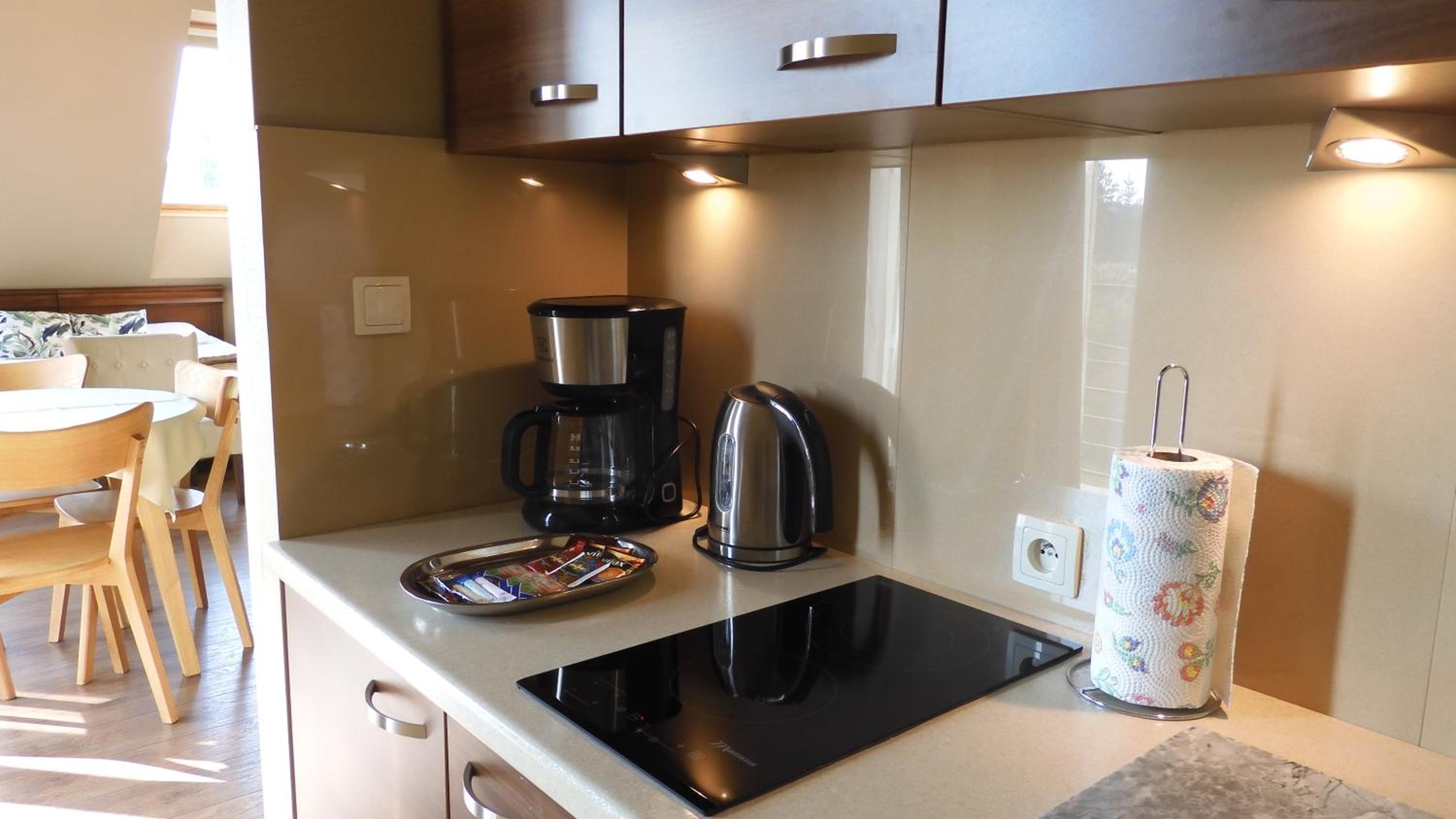 Two-Bedroom Suite - Photo 8