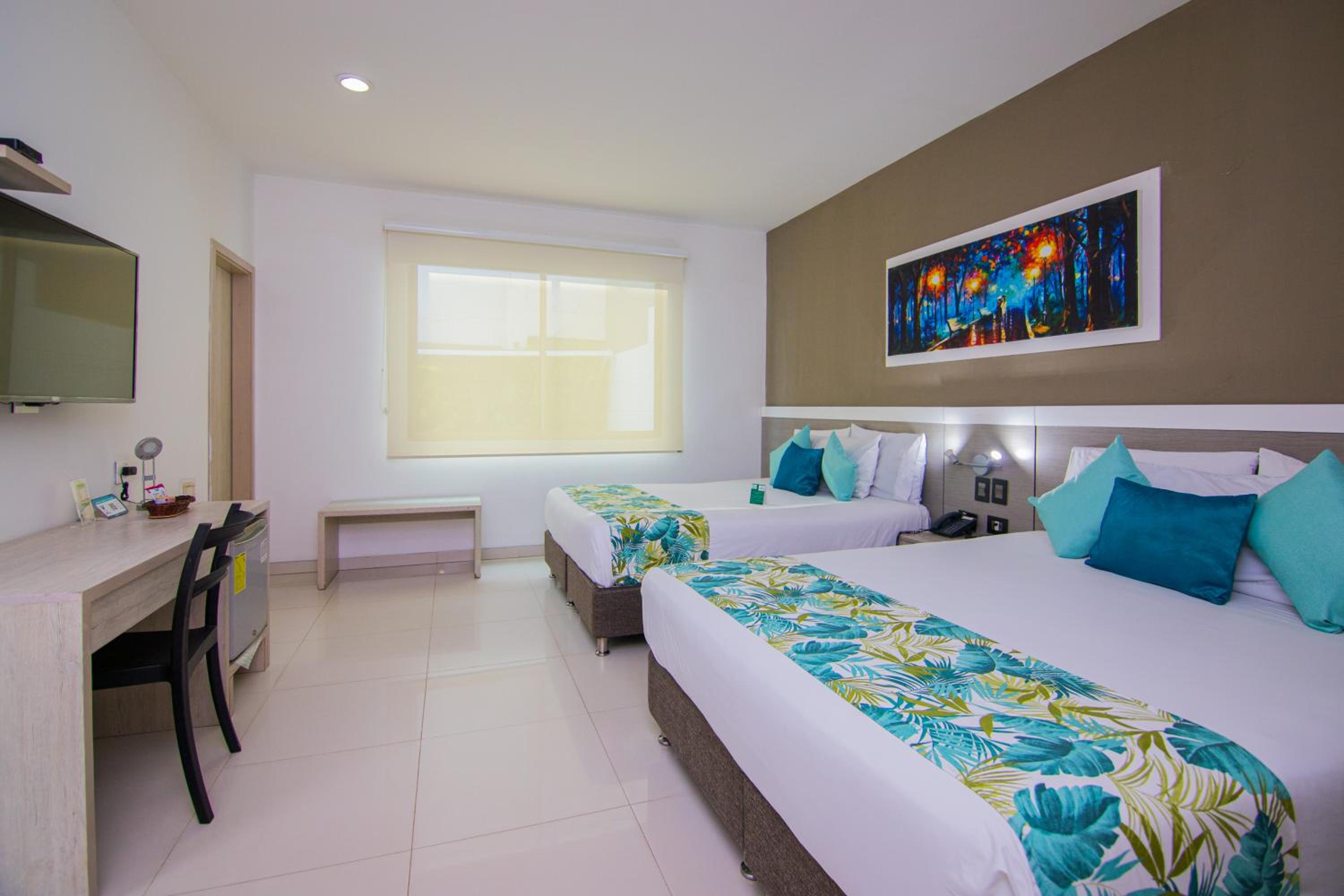 Deluxe Double Room with Two Double Beds photo 2