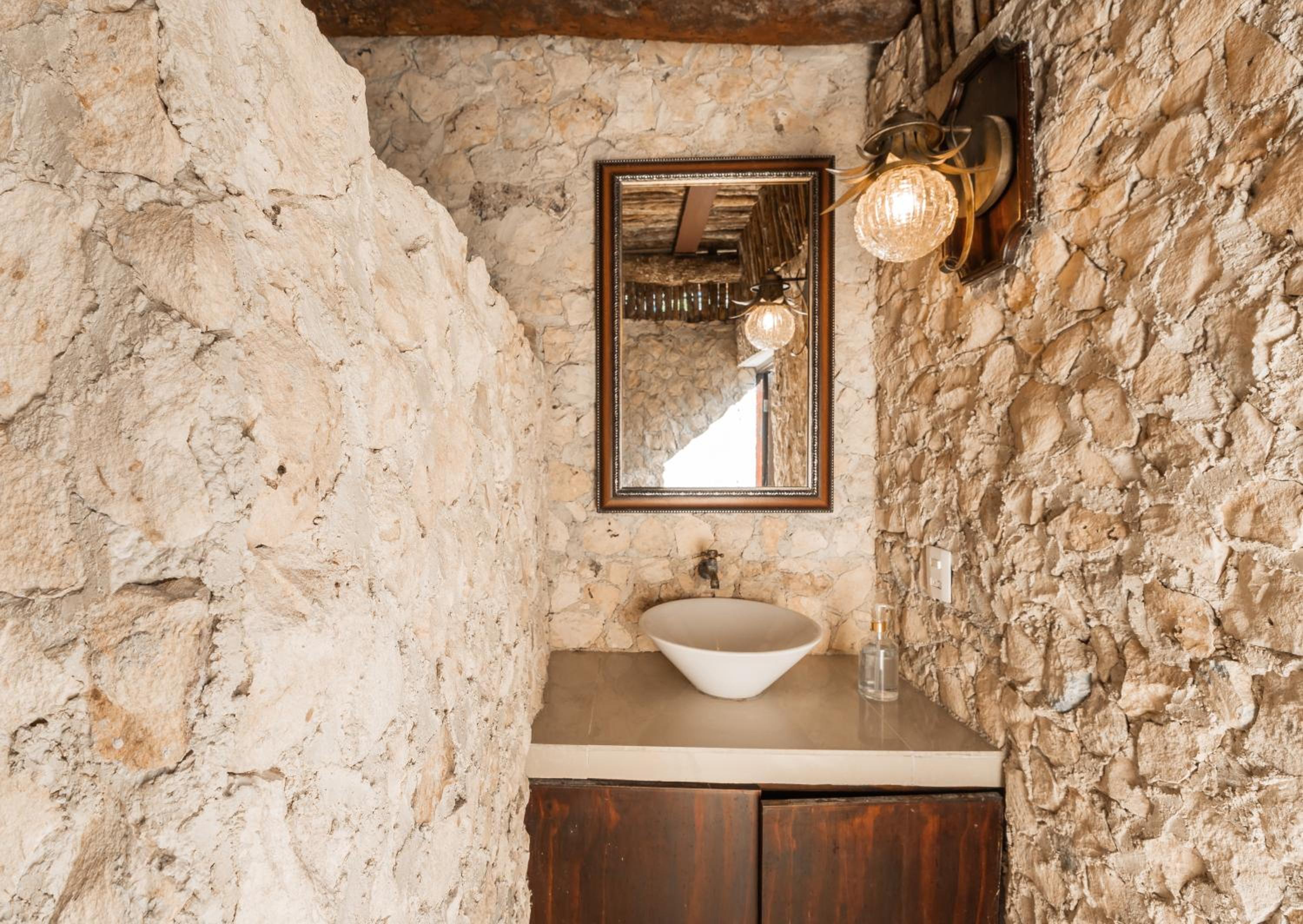 Double Room with Private External Bathroom - Photo 7