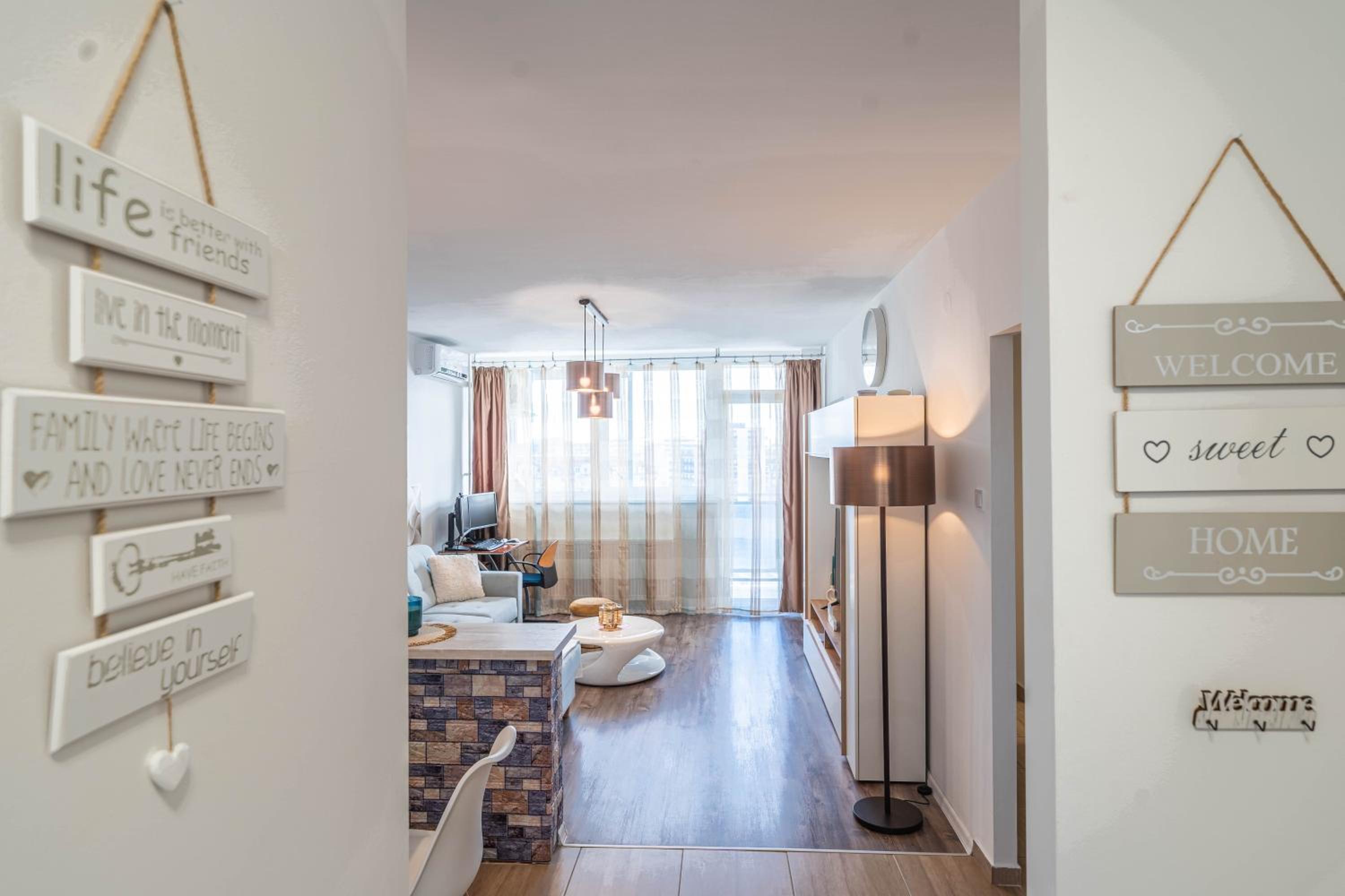 Two-Bedroom Apartment - Photo 23