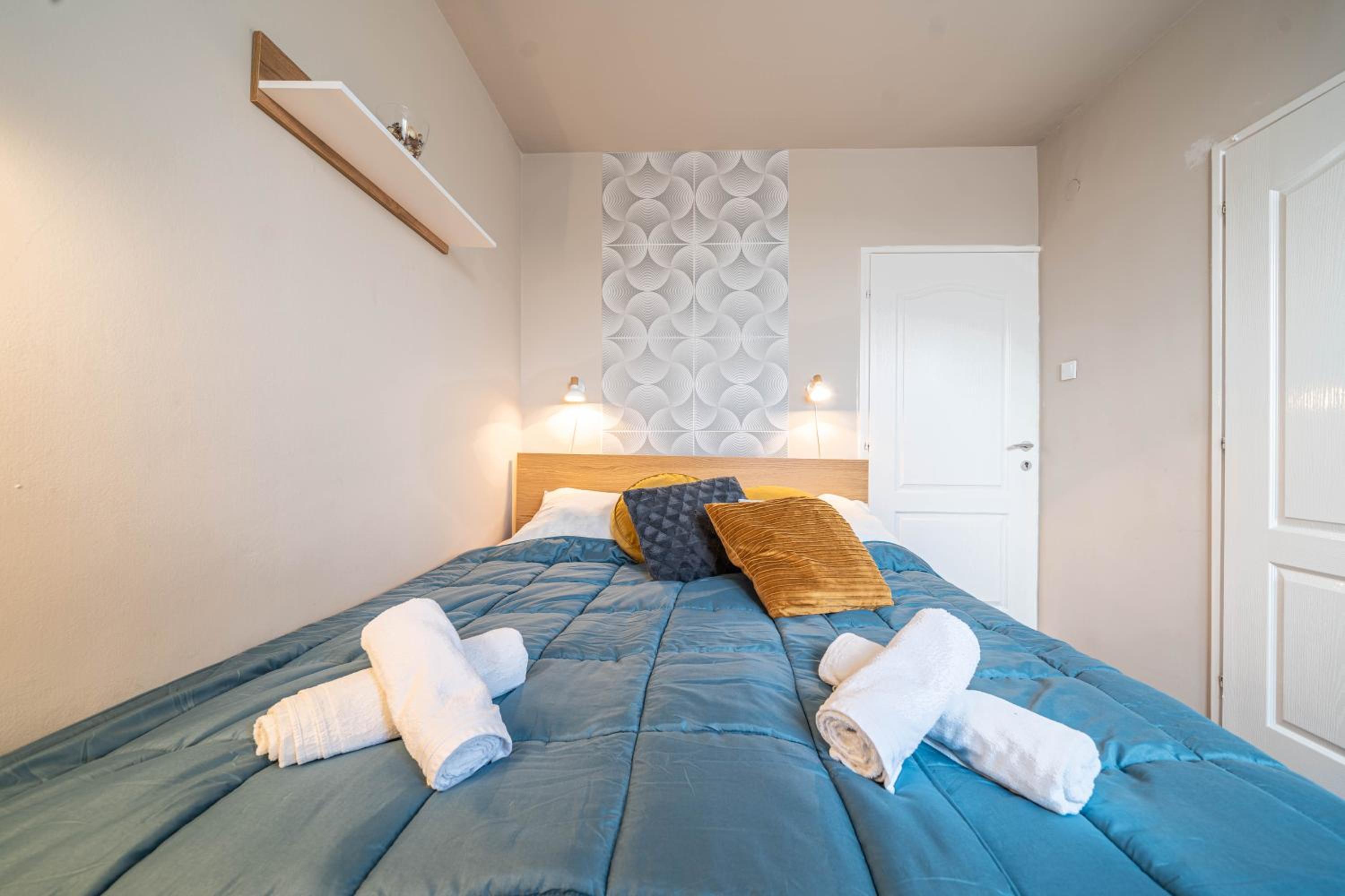 Two-Bedroom Apartment - Photo 32