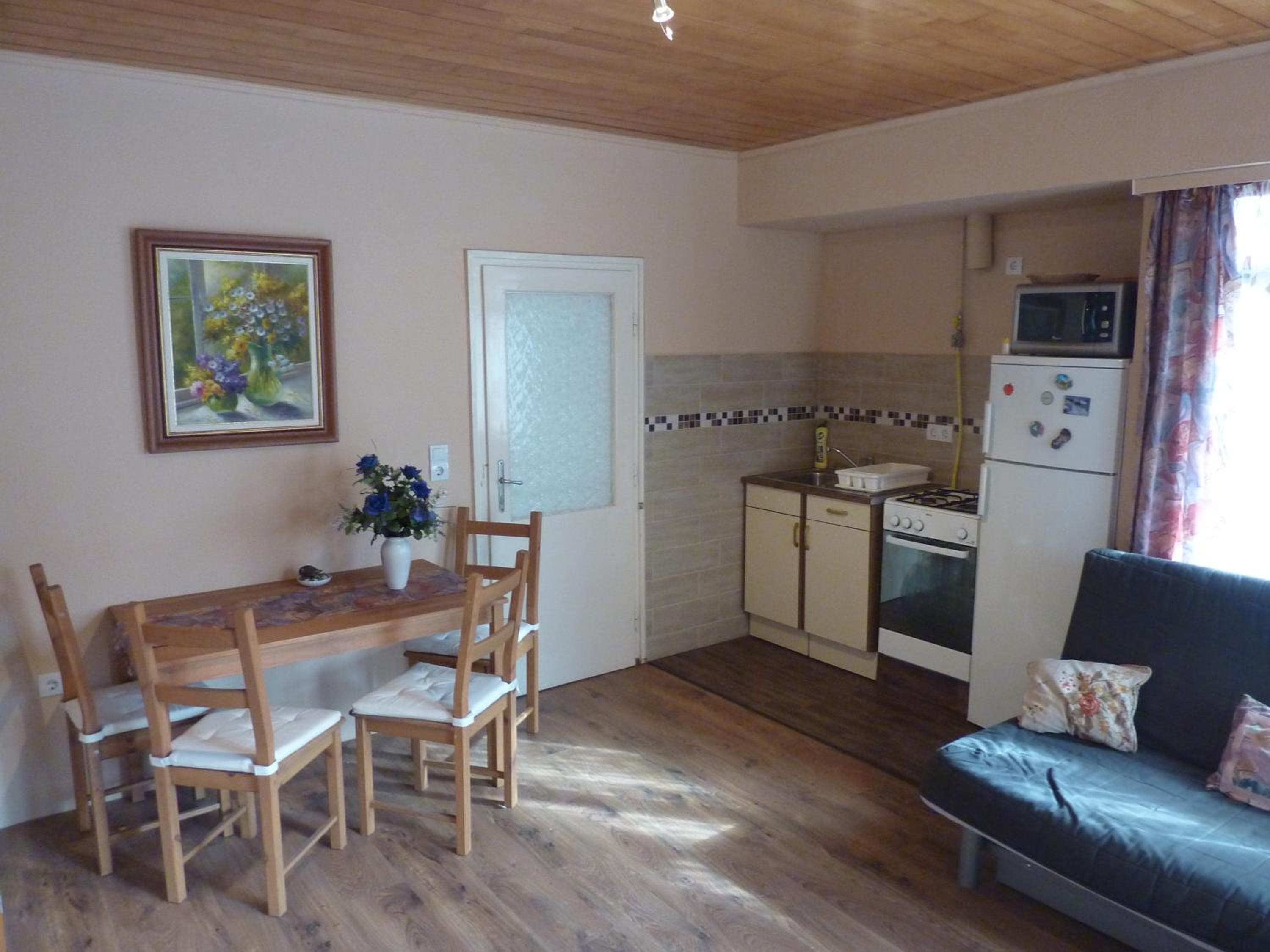 Studio Apartment photo 2