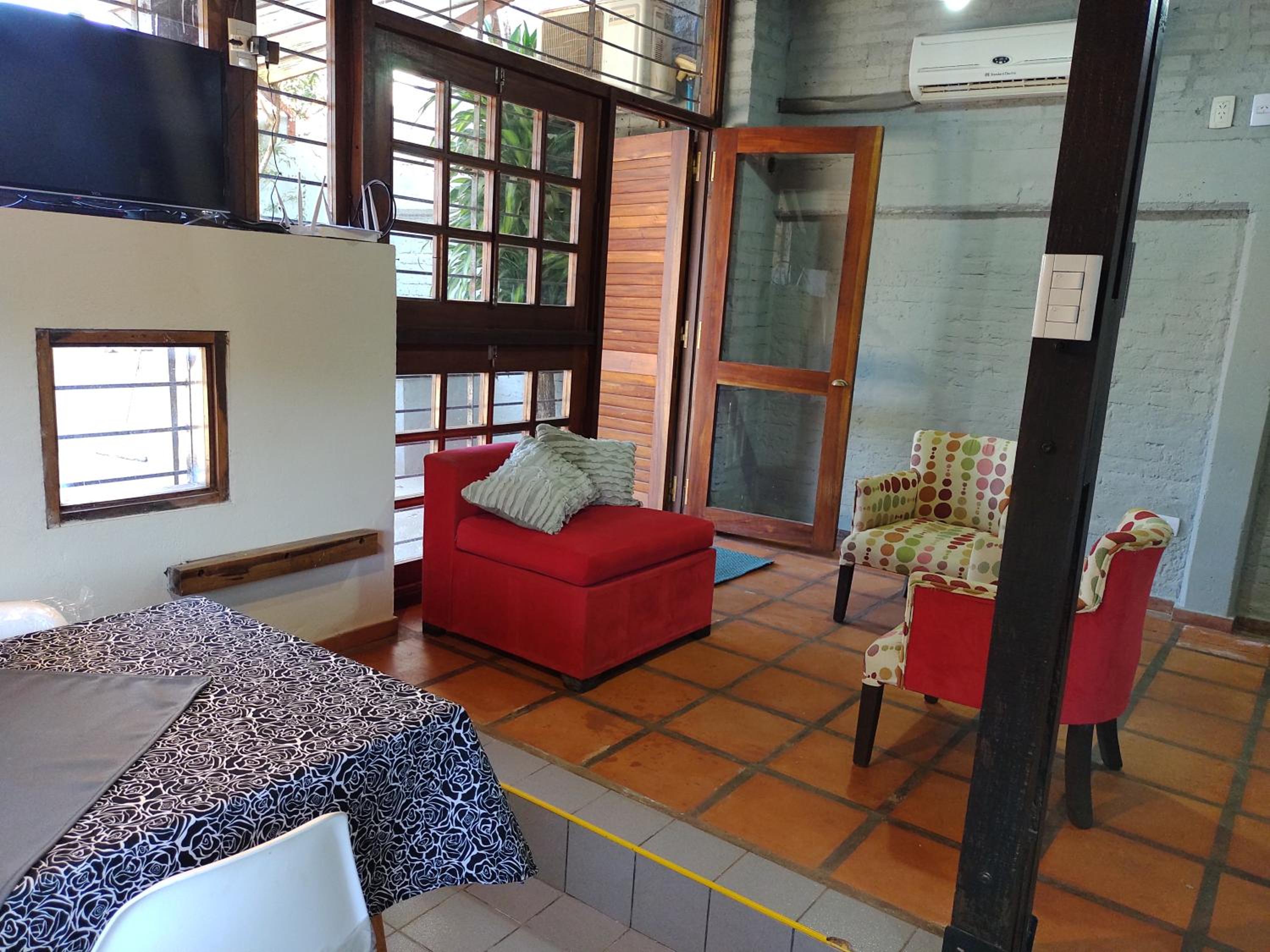 One-Bedroom House photo 1