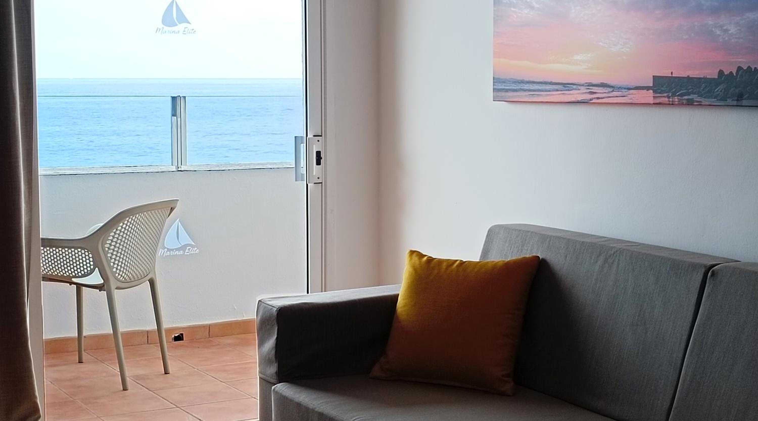 Two-Bedroom Apartment Sea View - Photo 6