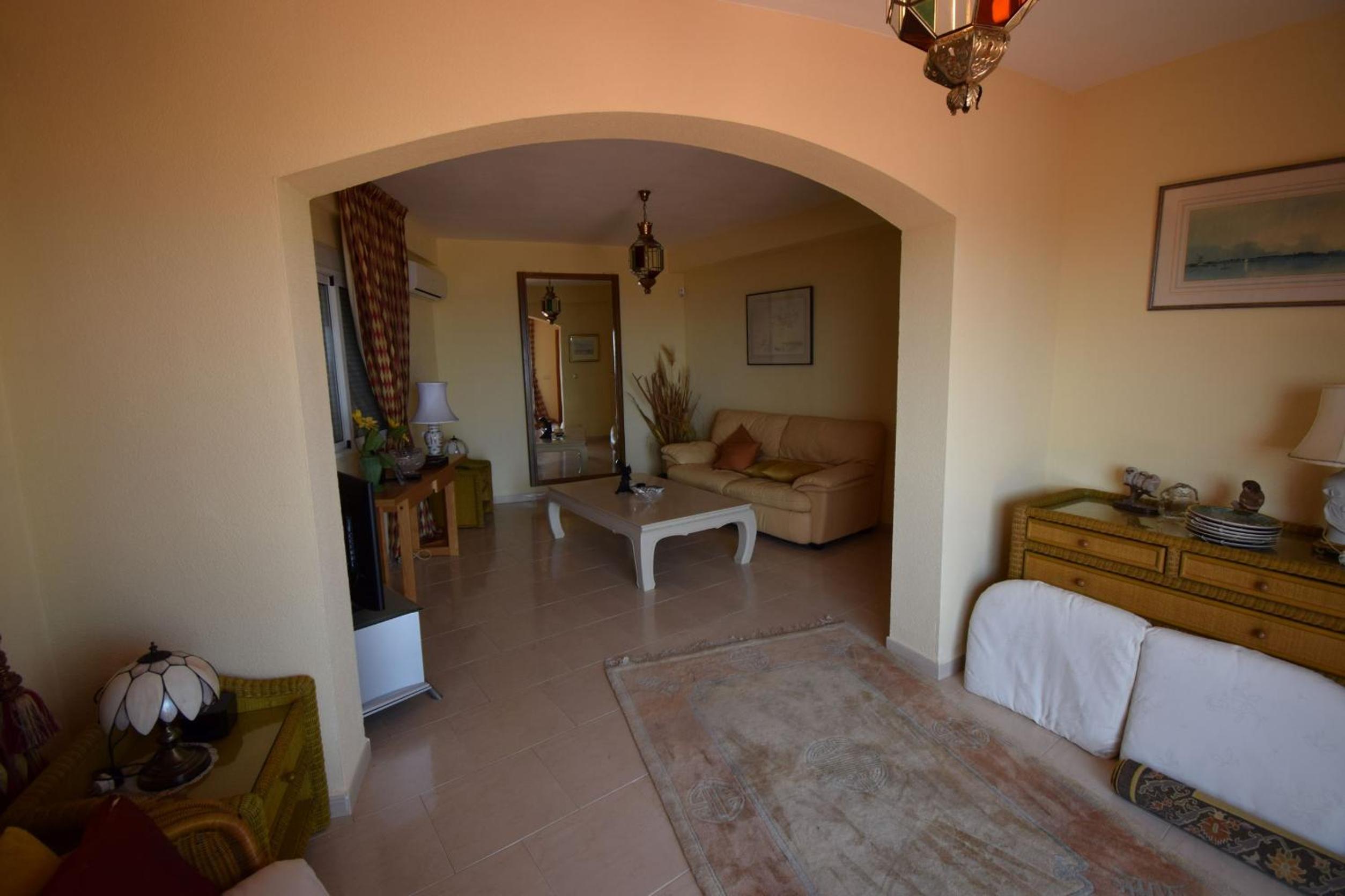 Villa de Tres Habitaciones