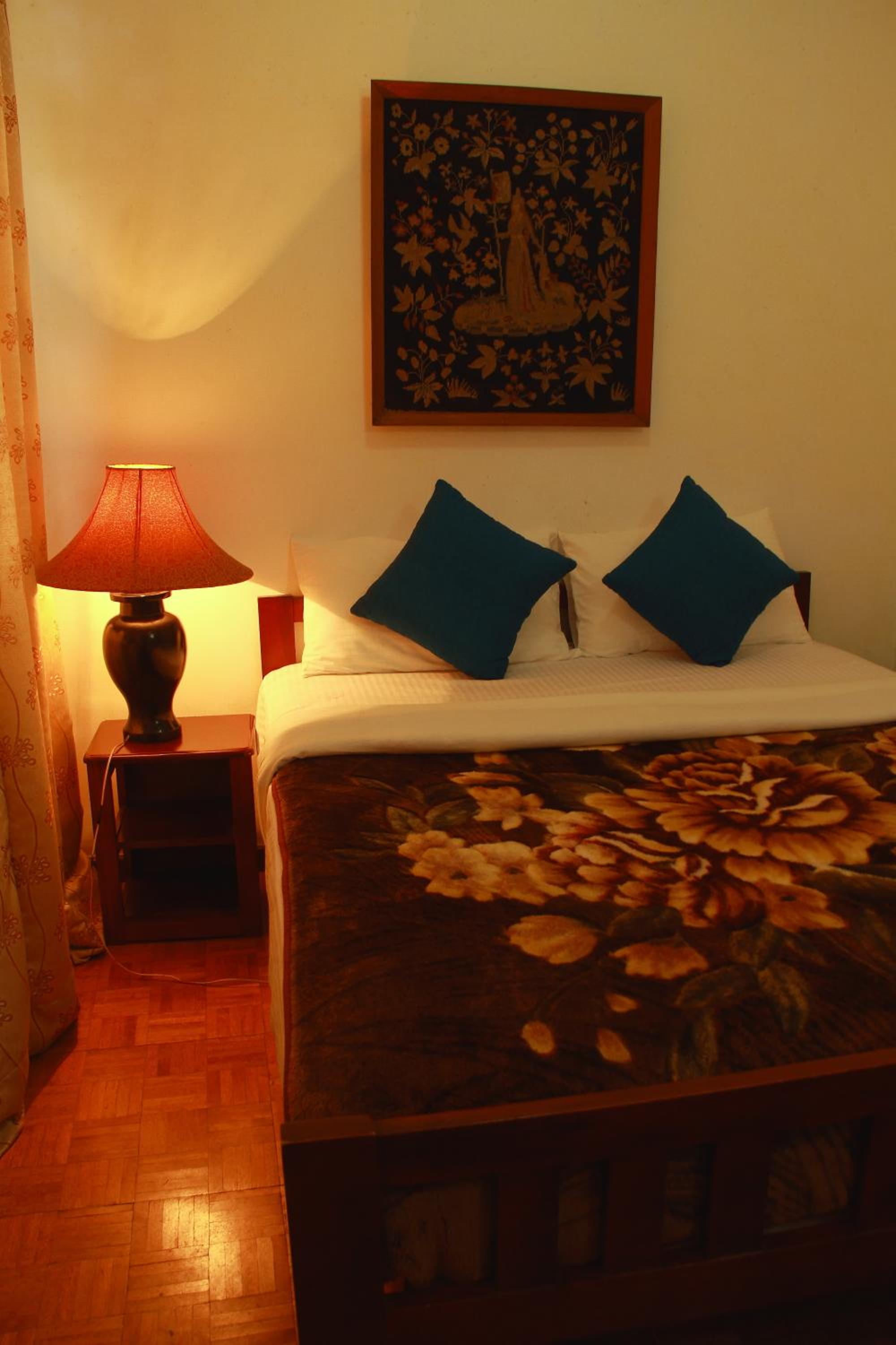 Single Room with Private Bathroom