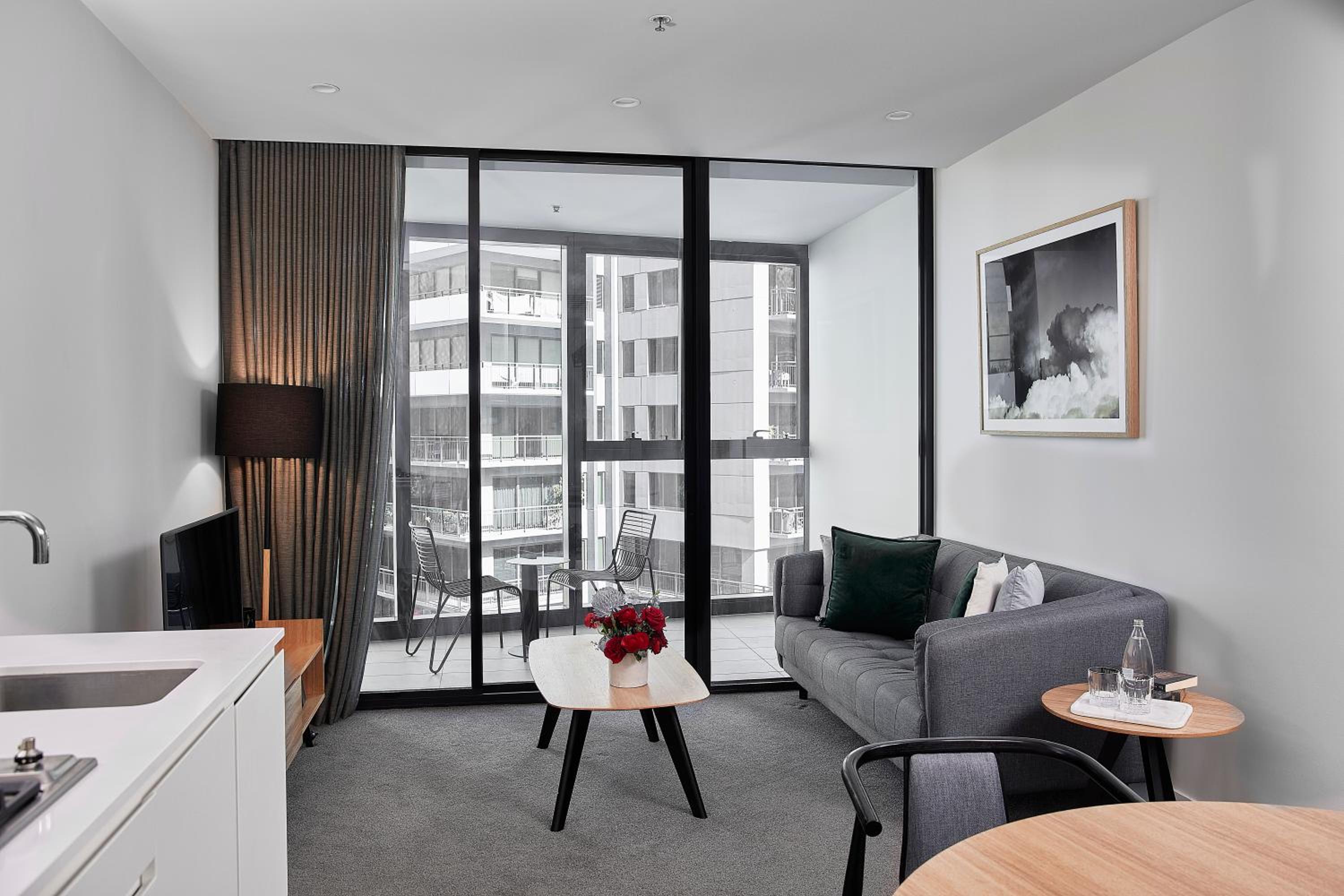 Two-Bedroom Apartment - Photo 2