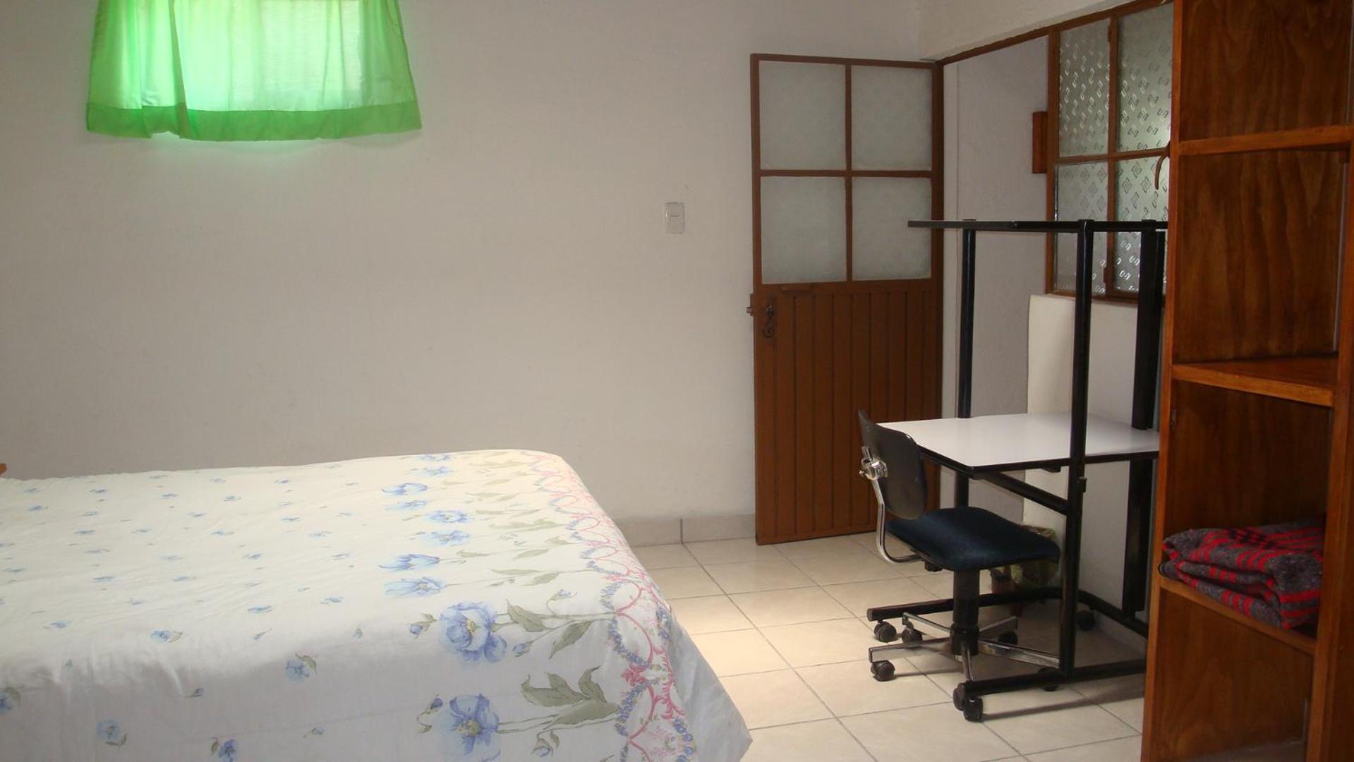 Two-Bedroom House - Photo 9