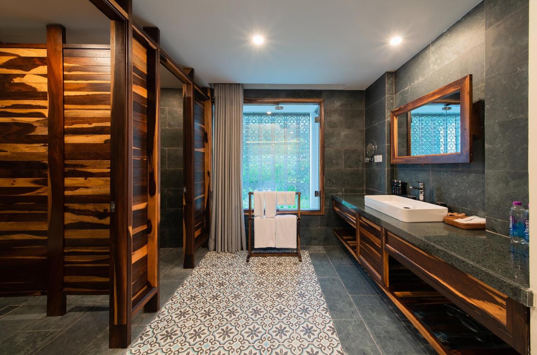 Ocean View Premium King - Photo 14