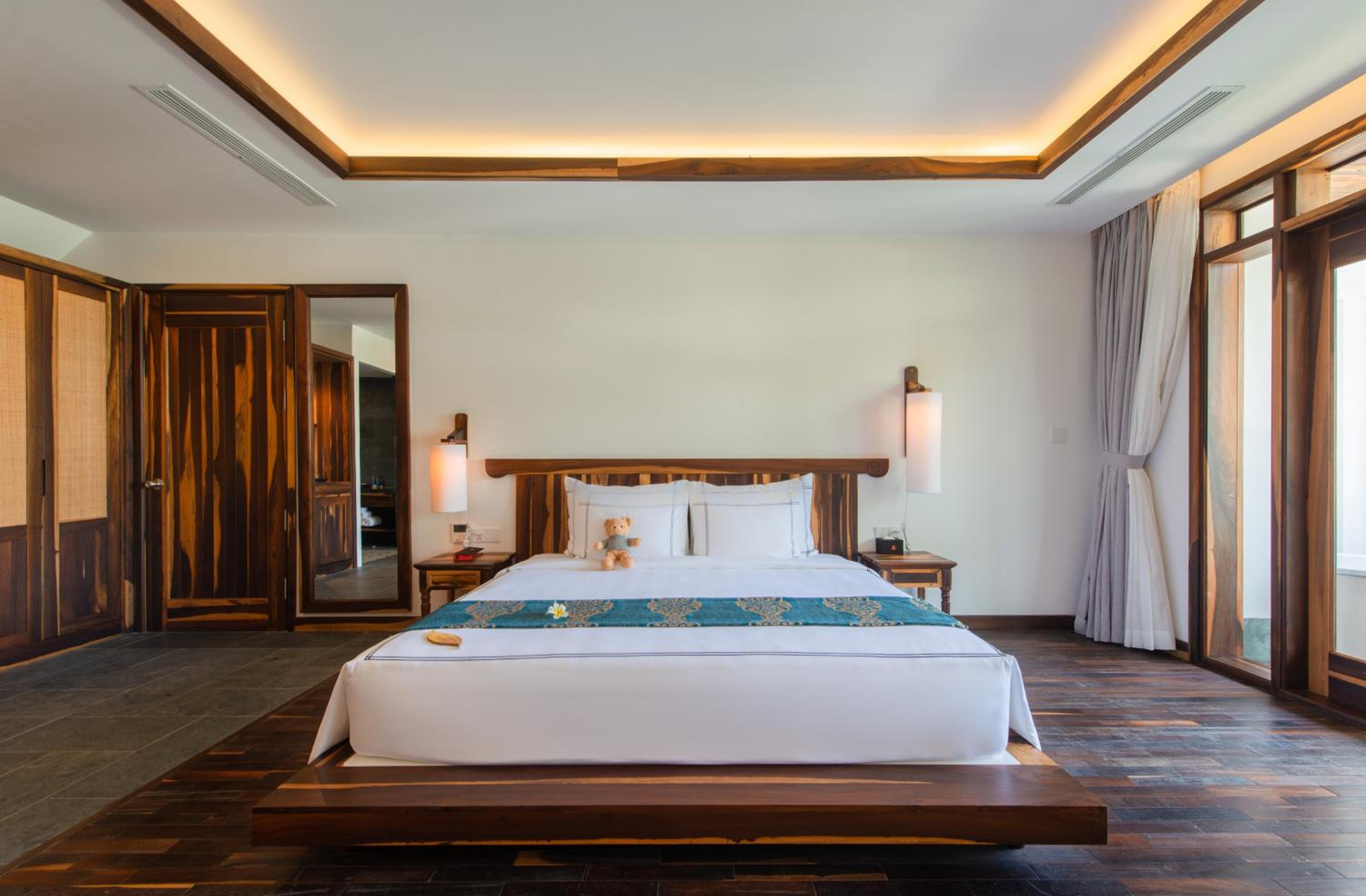 Ocean View Premium King - Photo 5