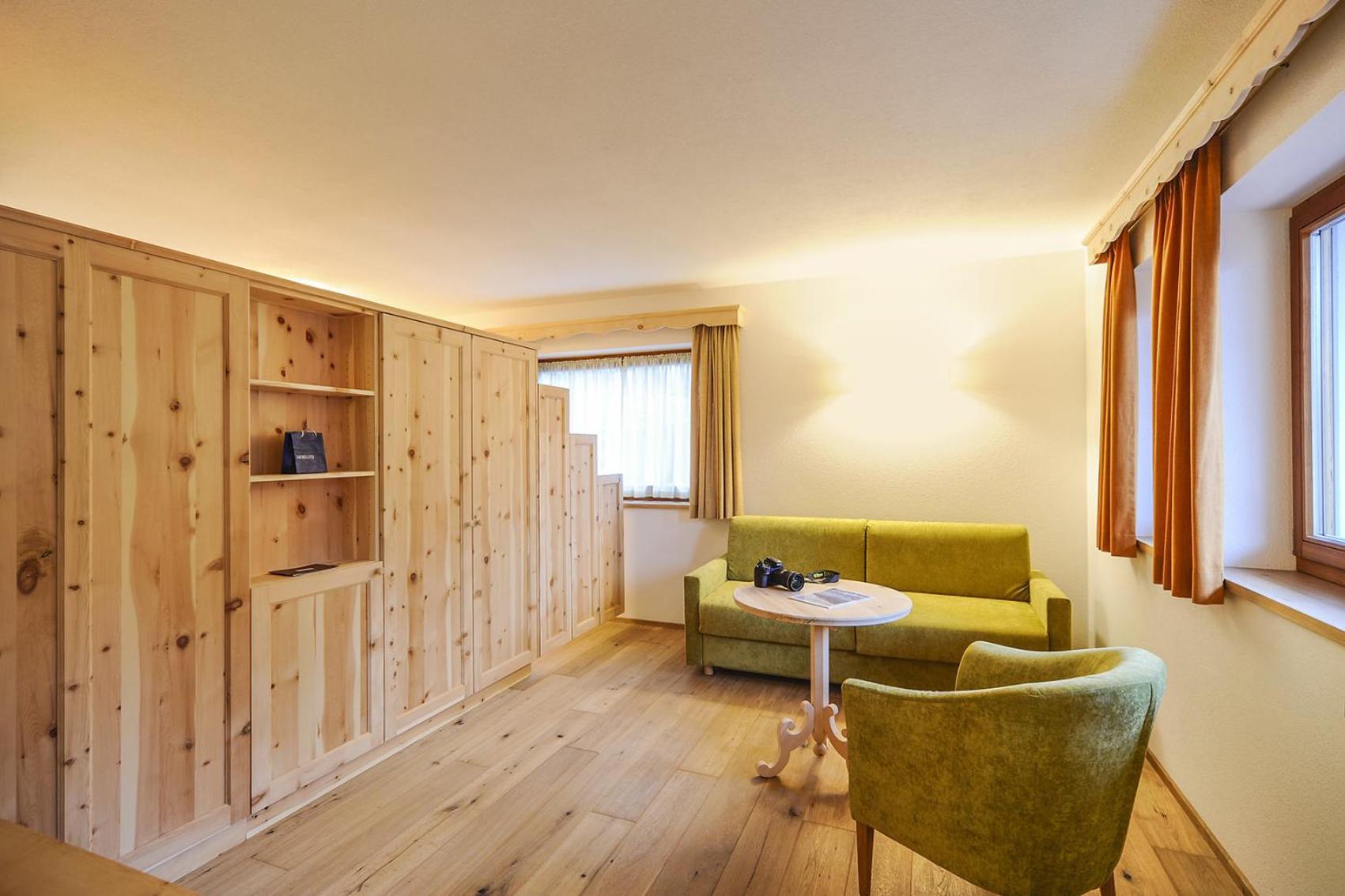 One-Bedroom Apartment With Sofa Bed