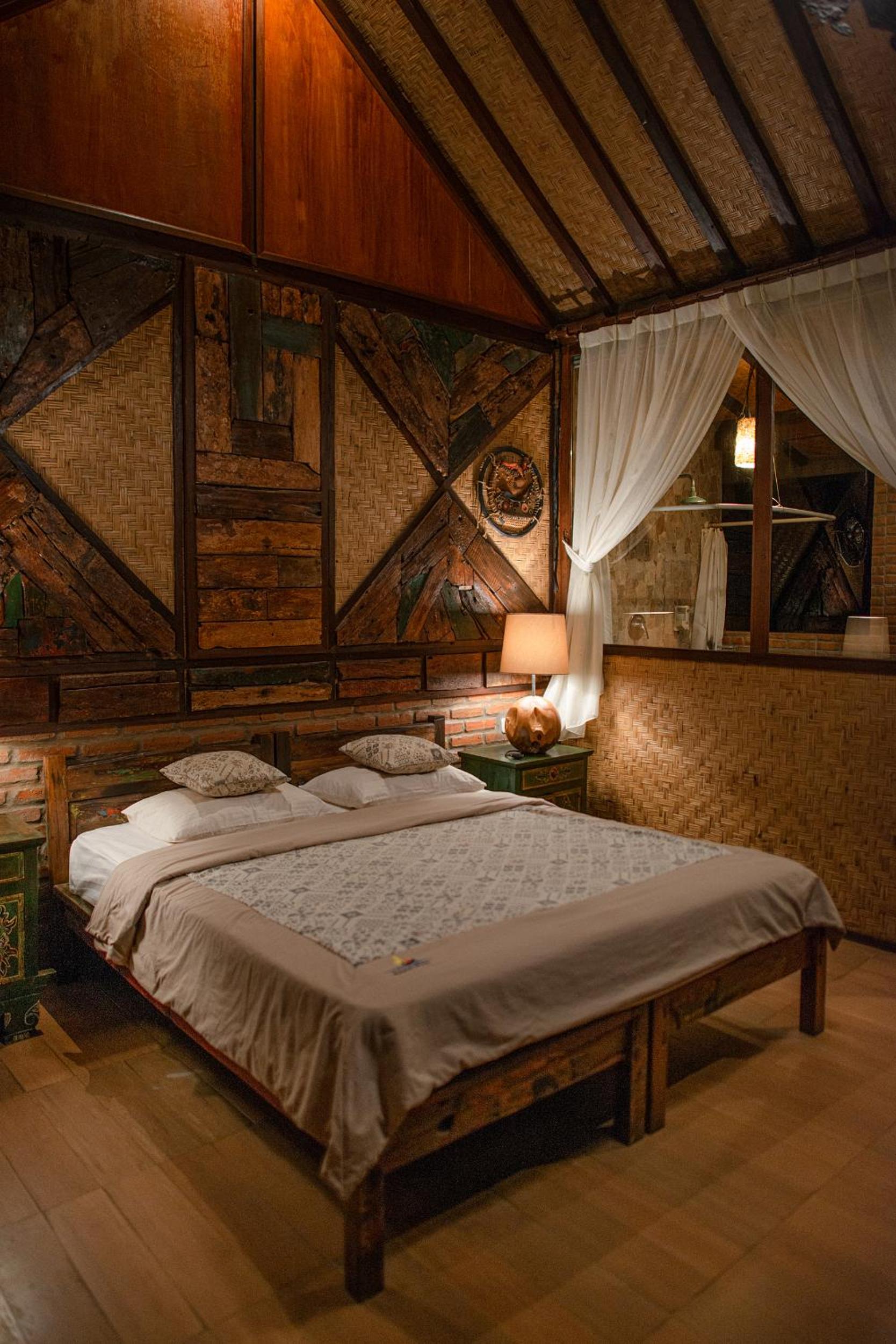 One-Bedroom Suite - Photo 3