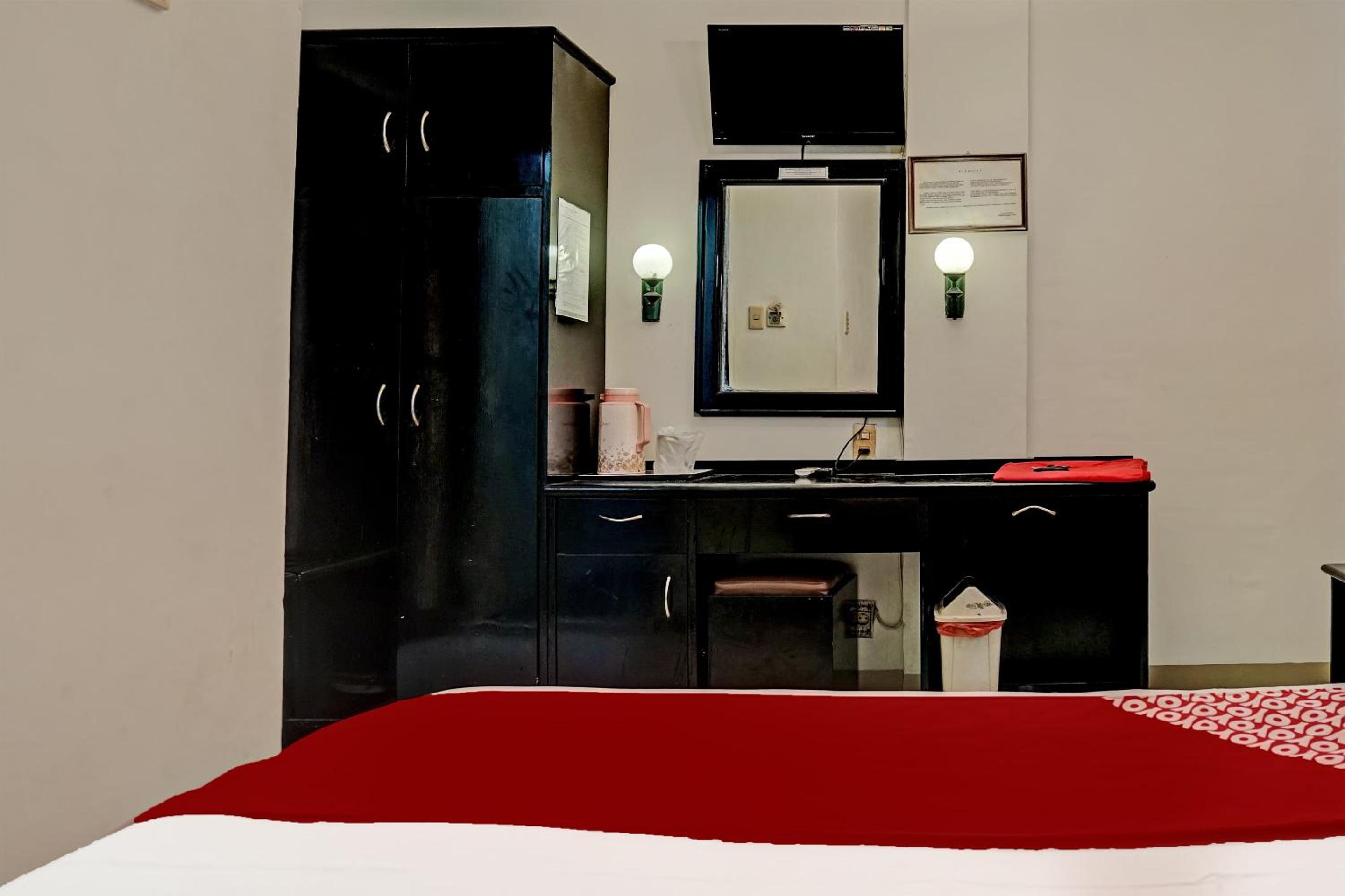 Deluxe Suite - Photo 5