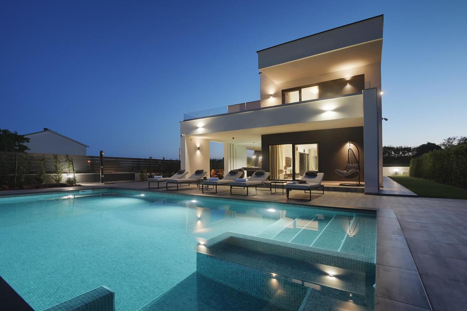 Villa with Private Pool photo 2