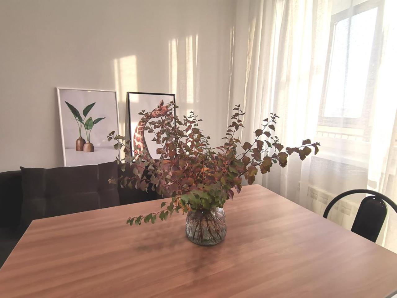 Apartment photo 2