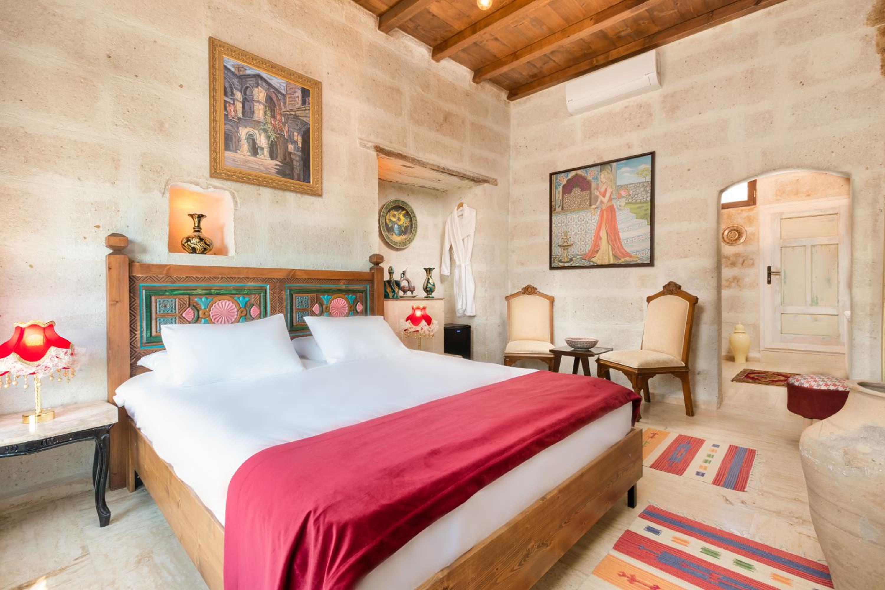 Standard Double Room - Photo 1