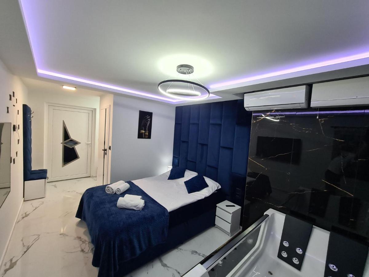Studio with Spa Bath - Photo 2