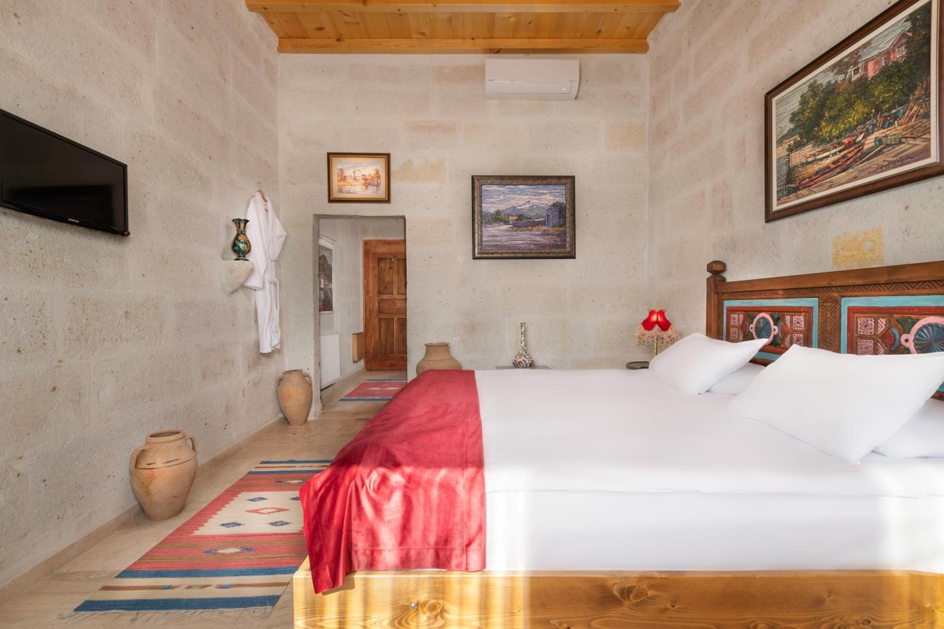 Superior Double Room - Photo 7