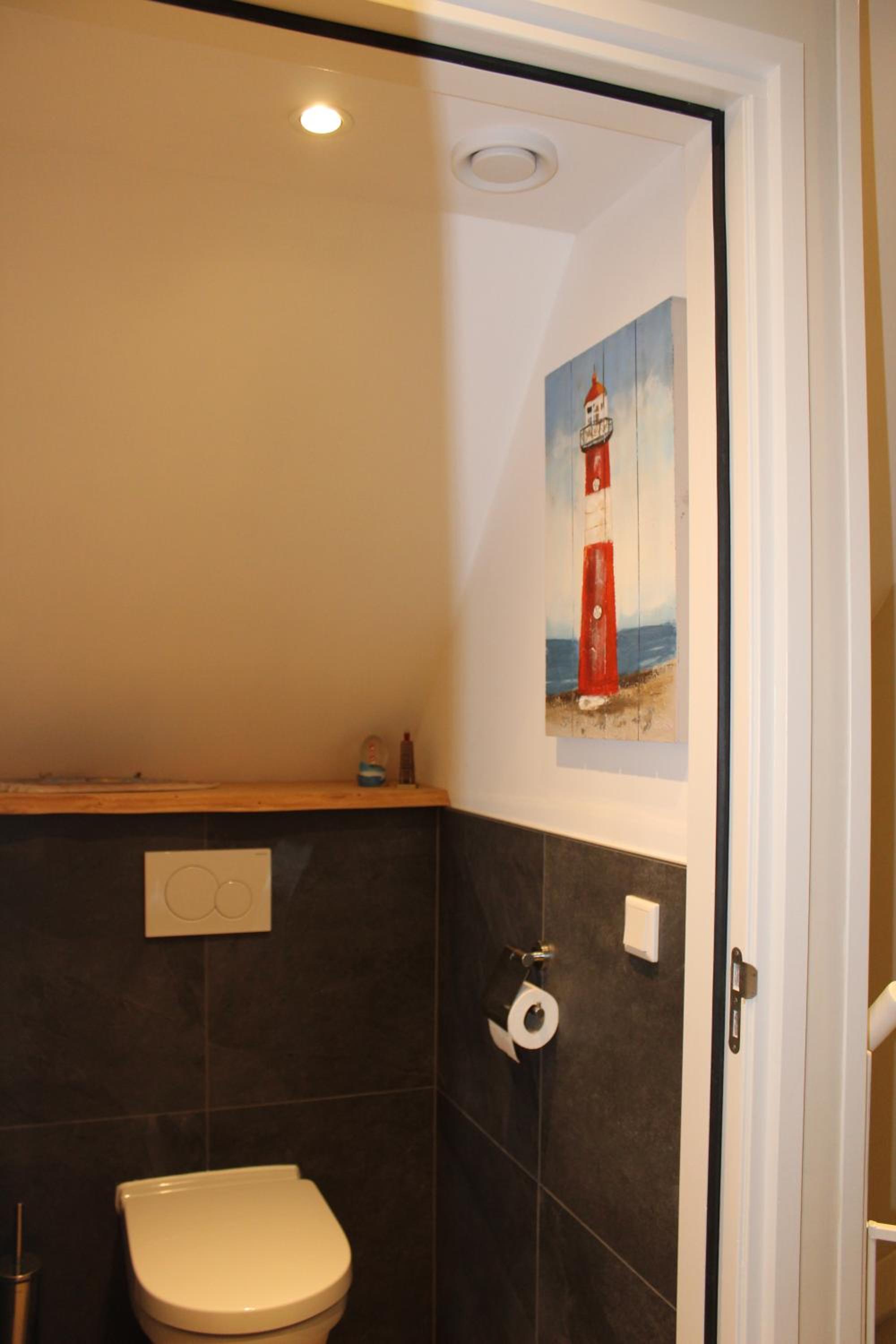 Three-Bedroom House photo 2