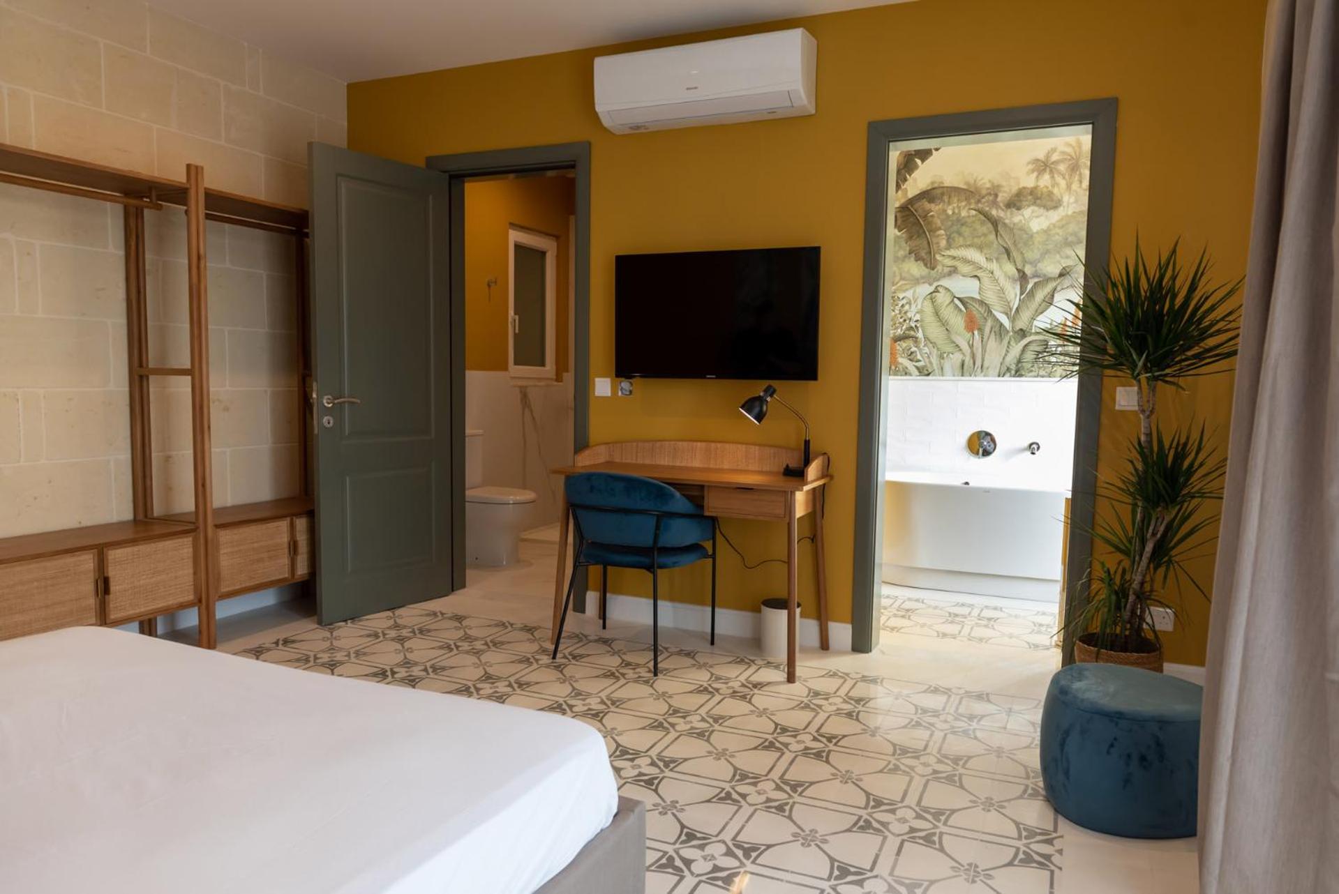 Suite with Terrace photo 2