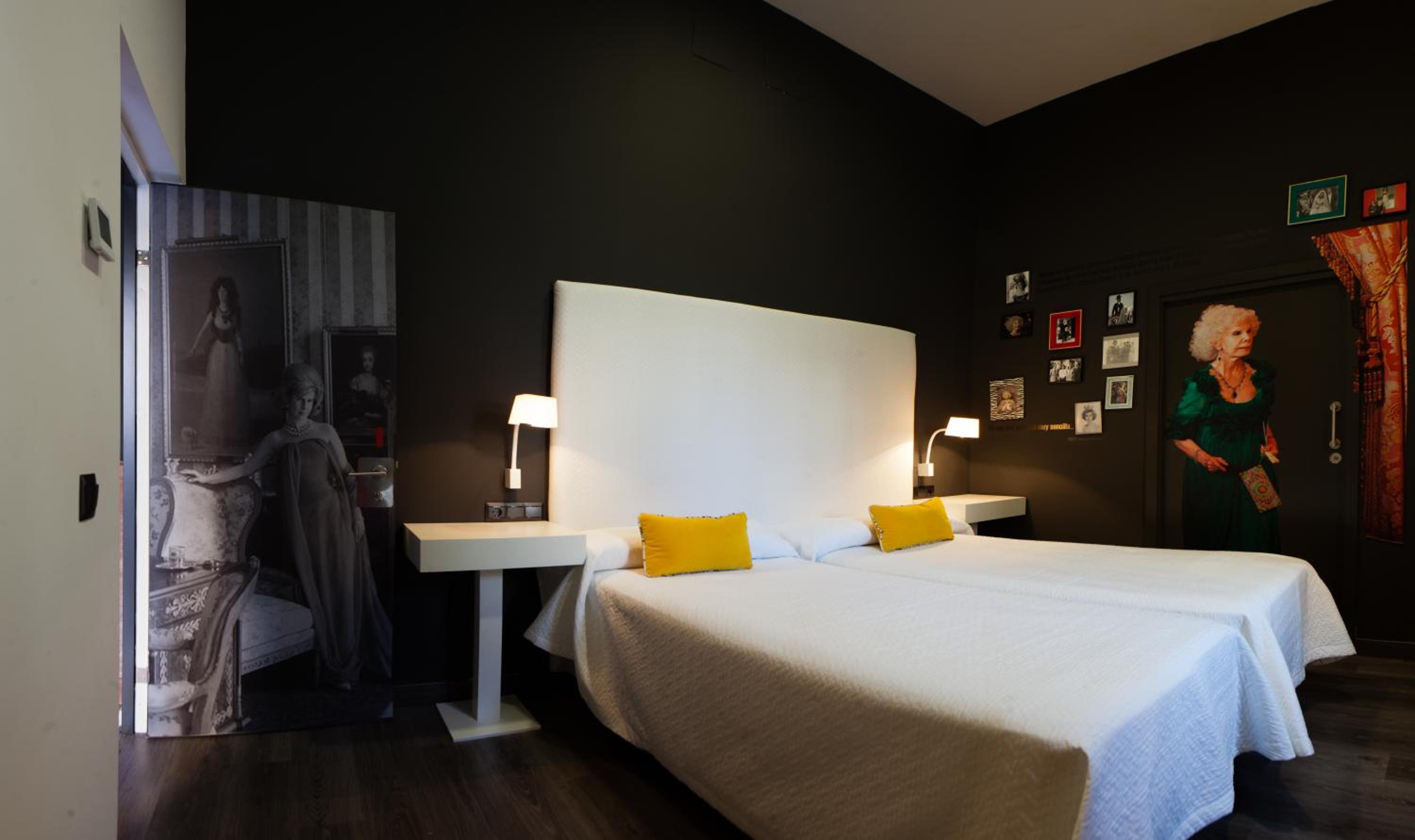 Double Room with Private Bathroom - Photo 7
