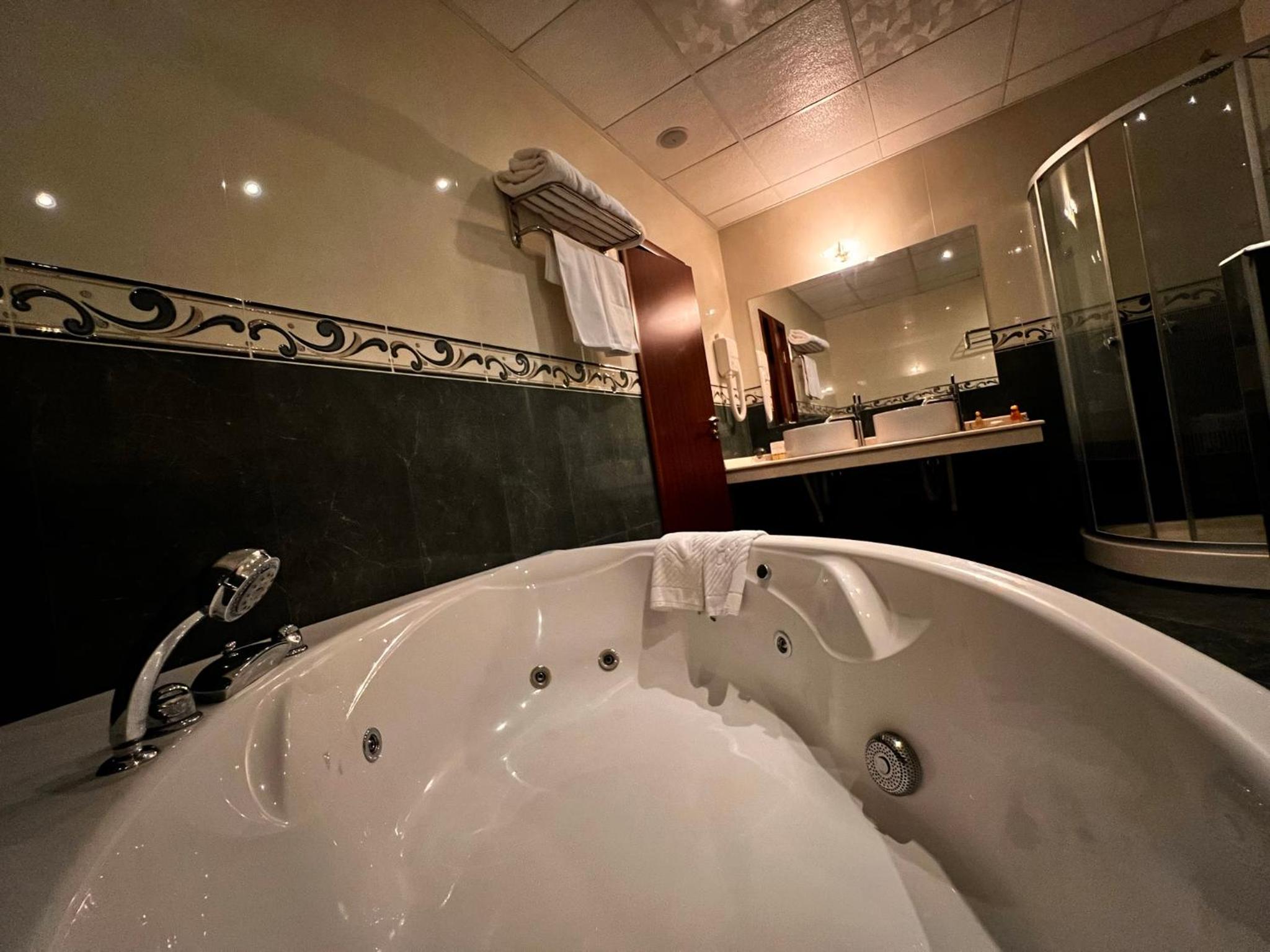 Deluxe Two-Bedroom Suite