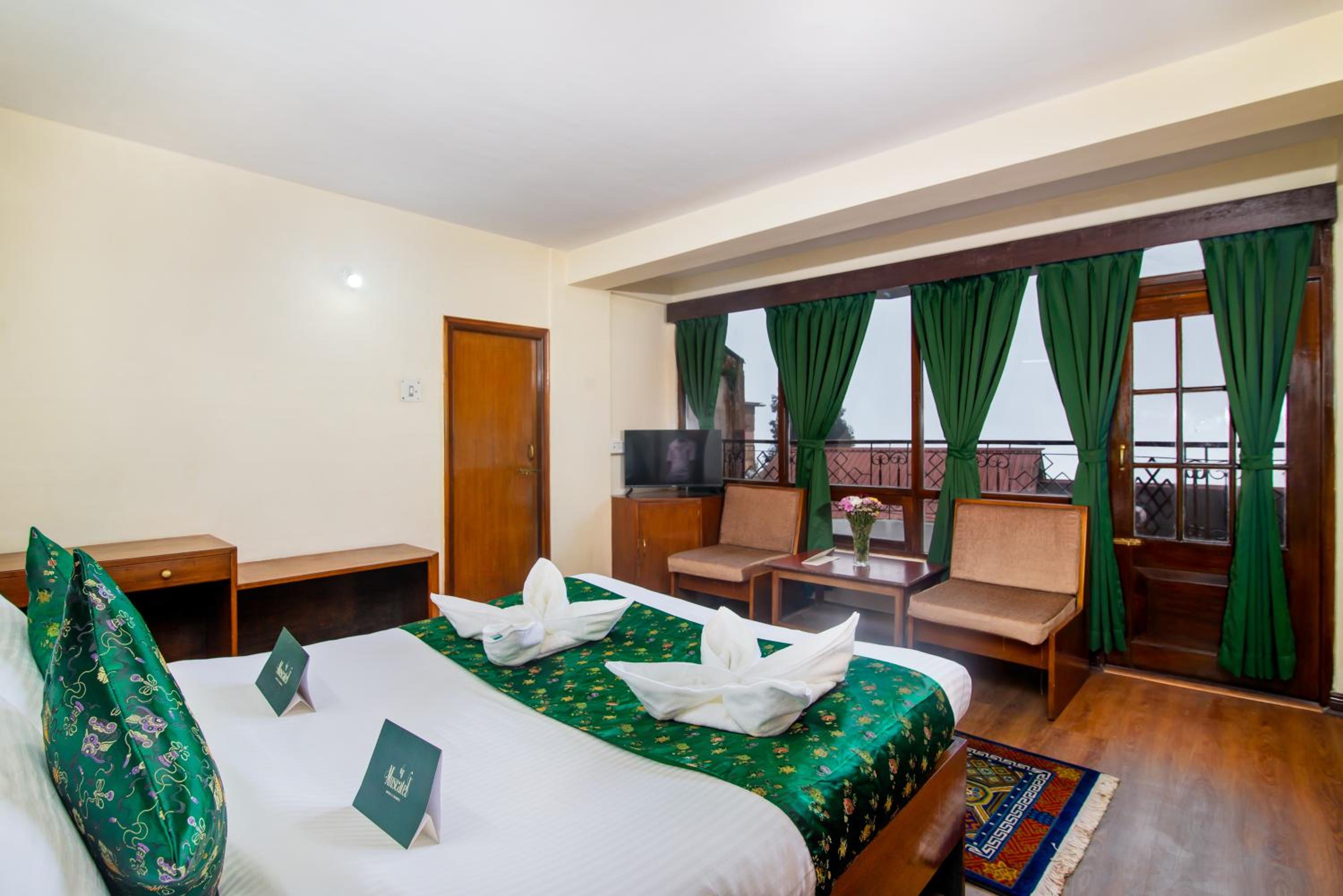 Deluxe Double Room With Balcony photo 3