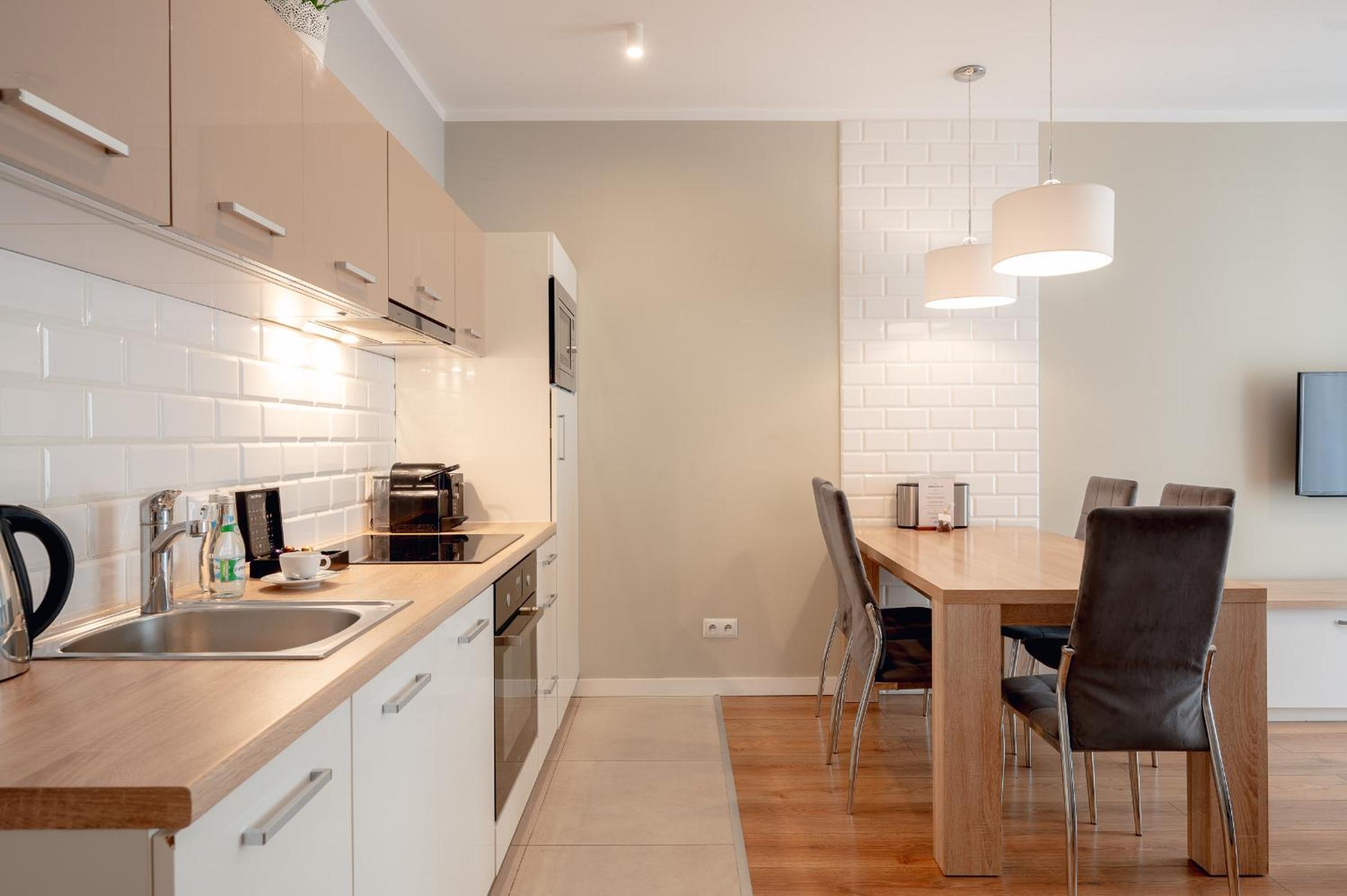 Superior Two-Bedroom Apartment - Photo 6