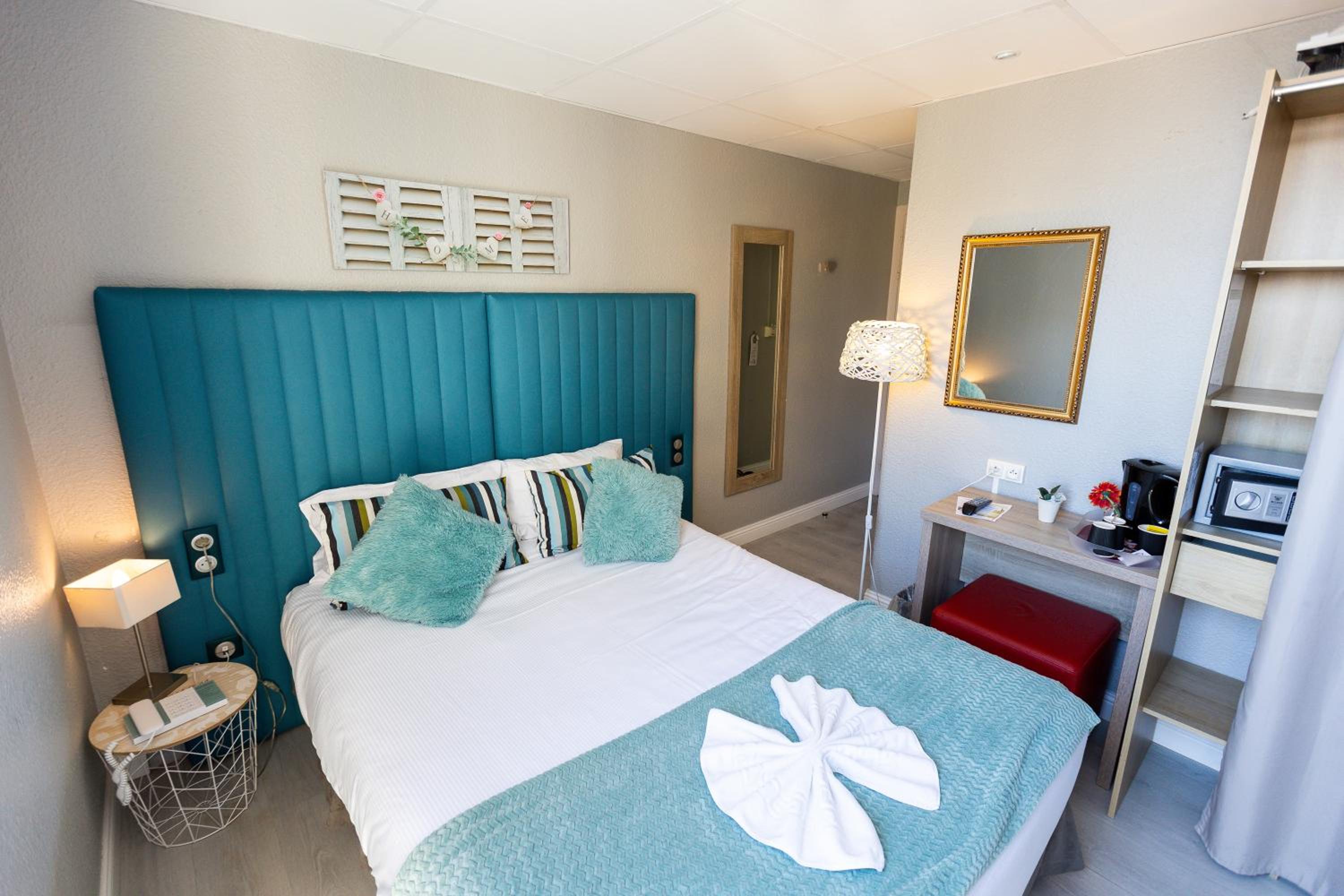 Standard Double Room - Photo 1