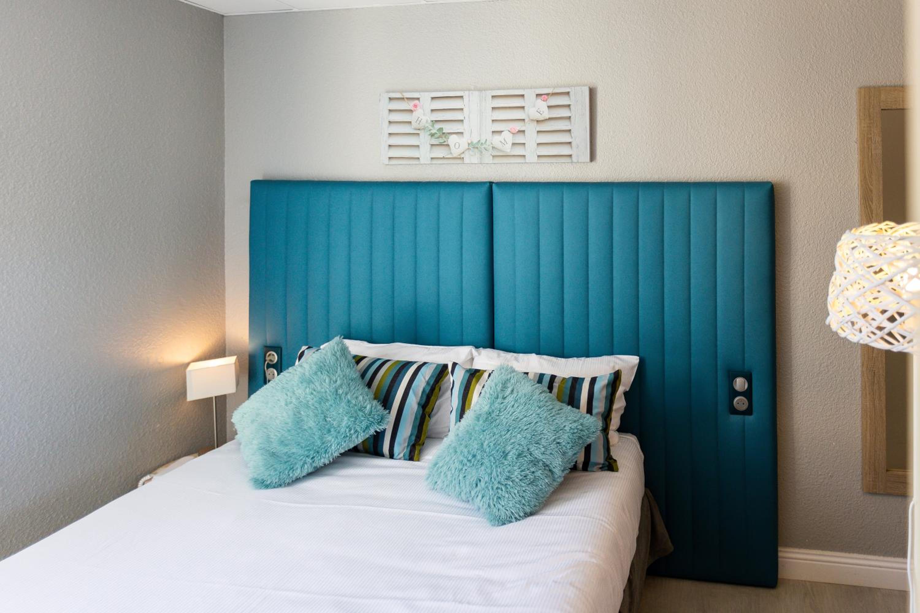 Standard Double Room - Photo 4