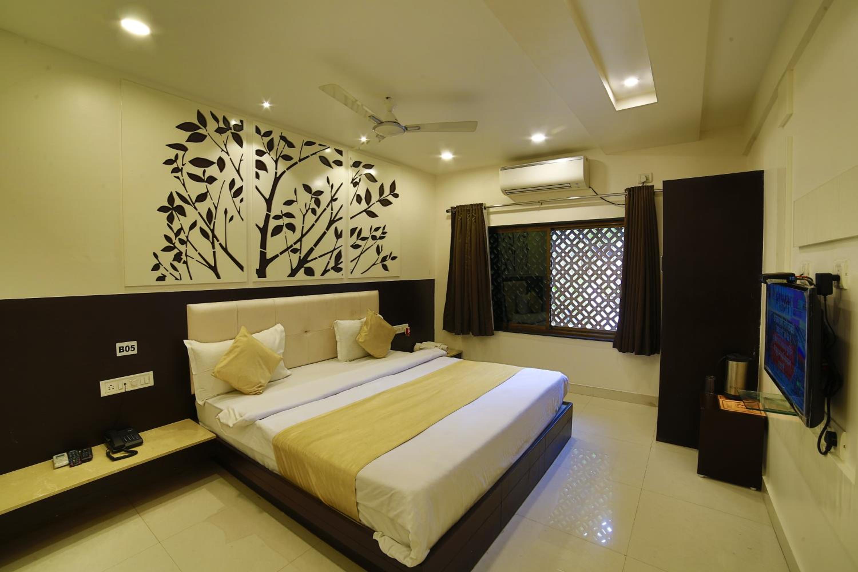 Deluxe Double Room photo 2
