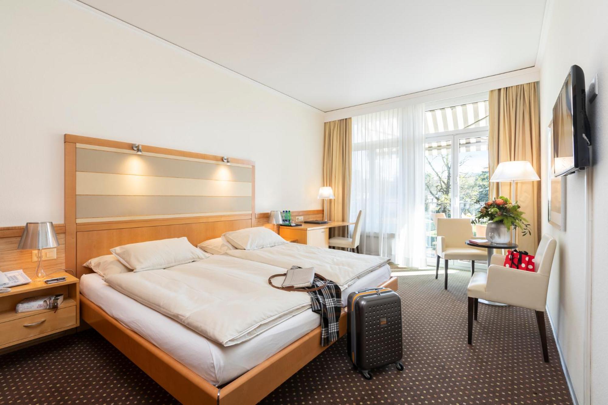 Deluxe Double Room with Balcony photo 1