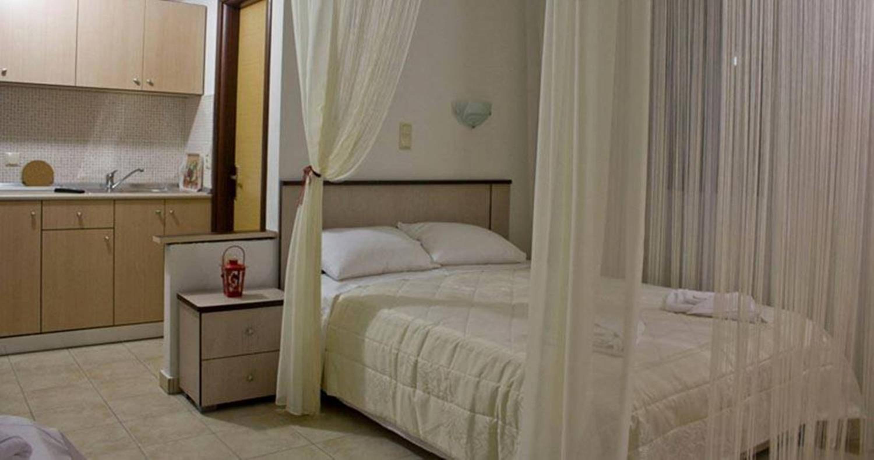 Large Studio with Sea View (2 Adults + 2 Children) - Photo 4