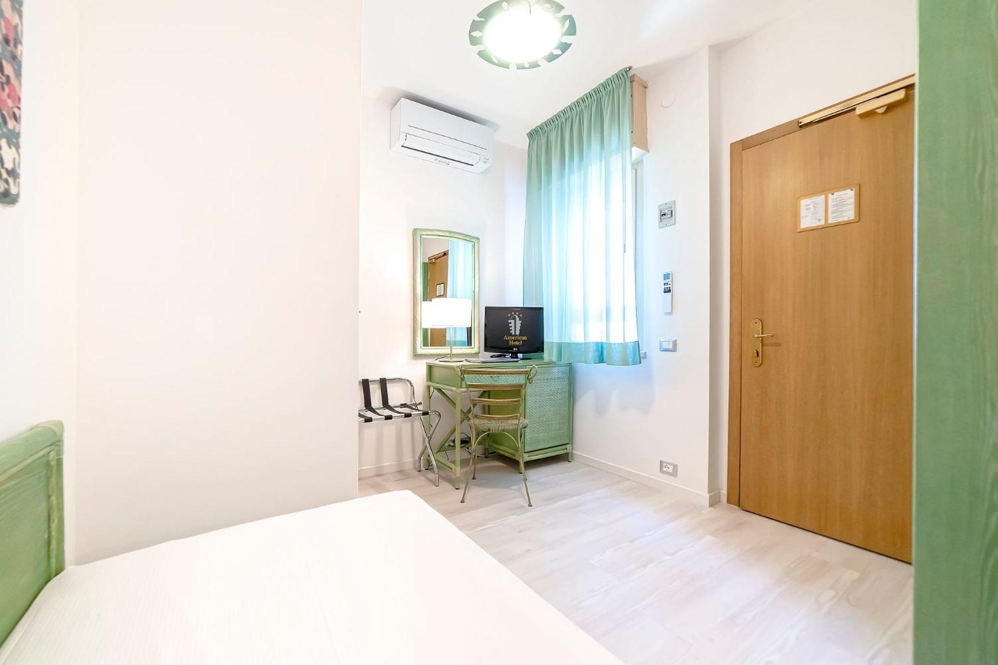 Single Room photo 1