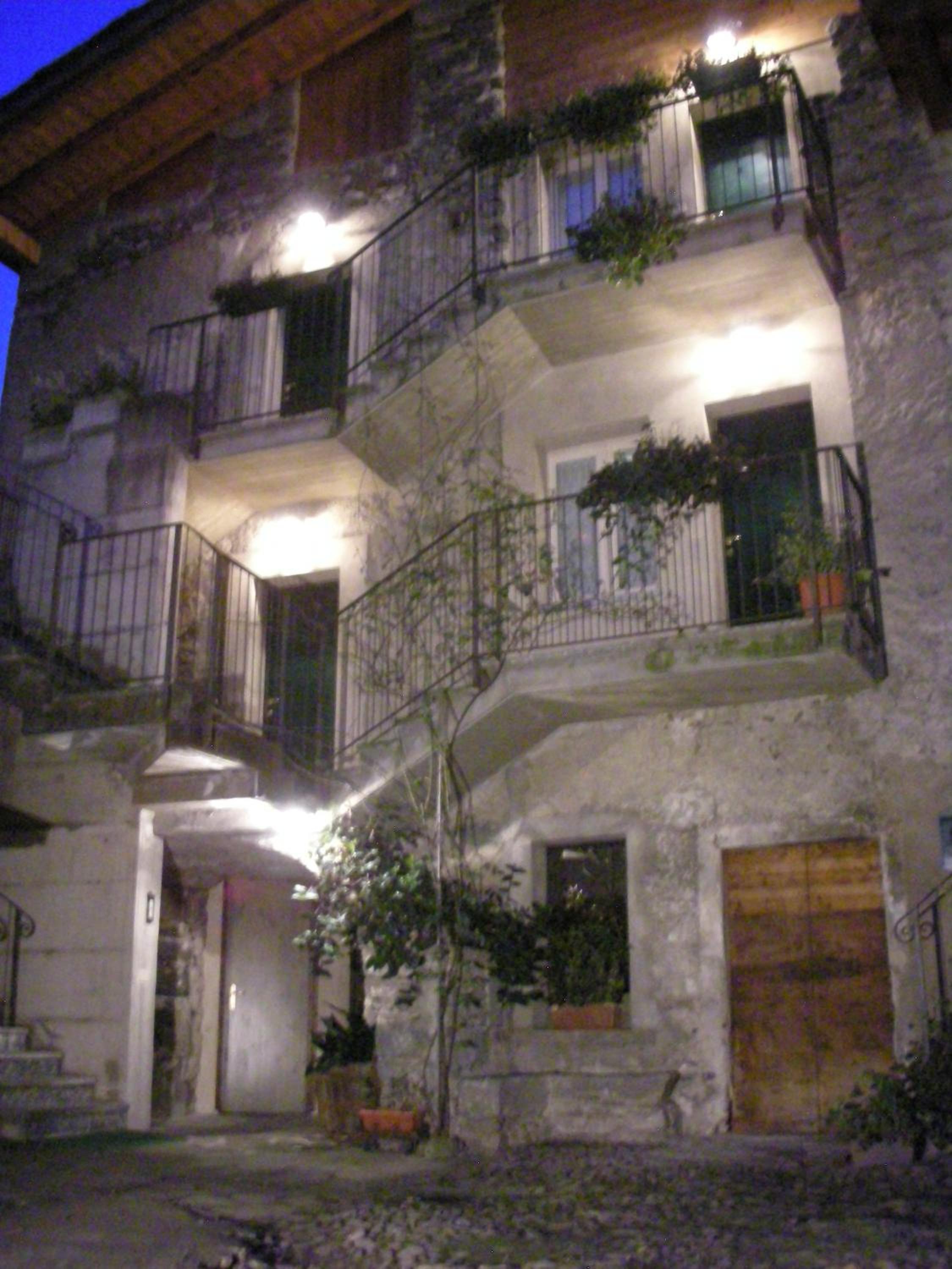 Quadruple Room - Photo 5