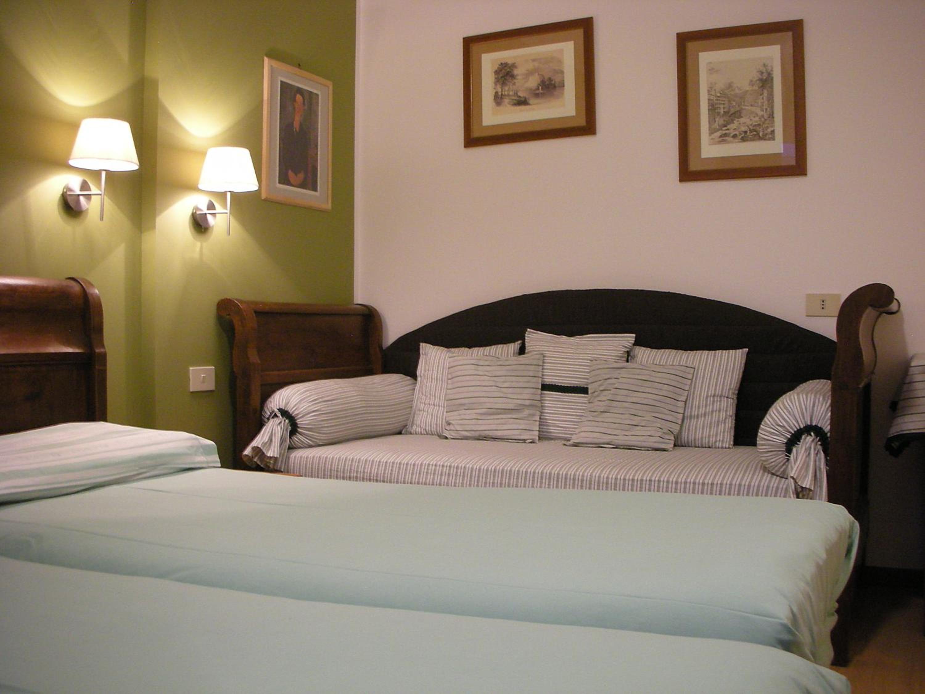 Triple Room - Photo 1