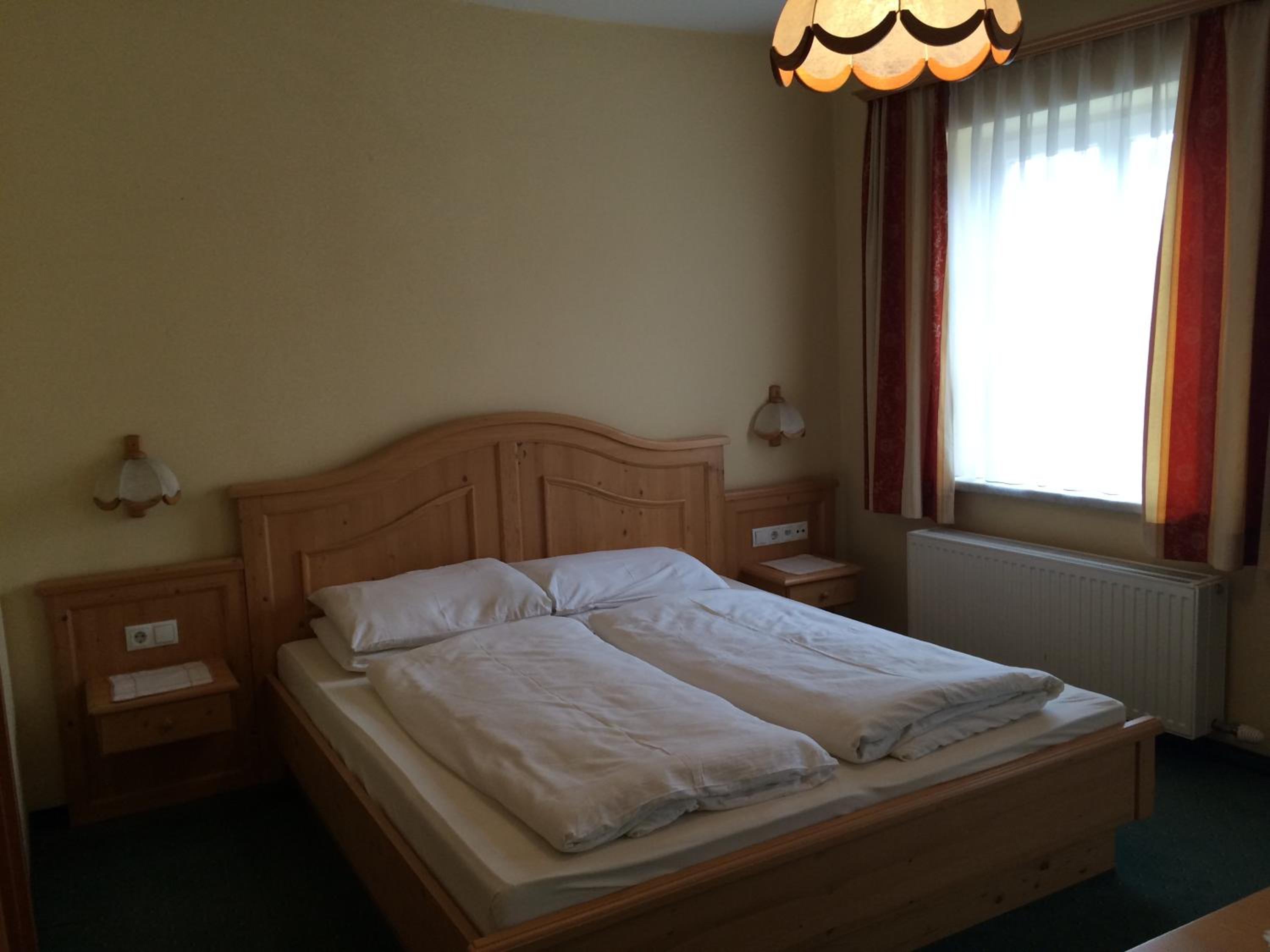 Double Room - Photo 5