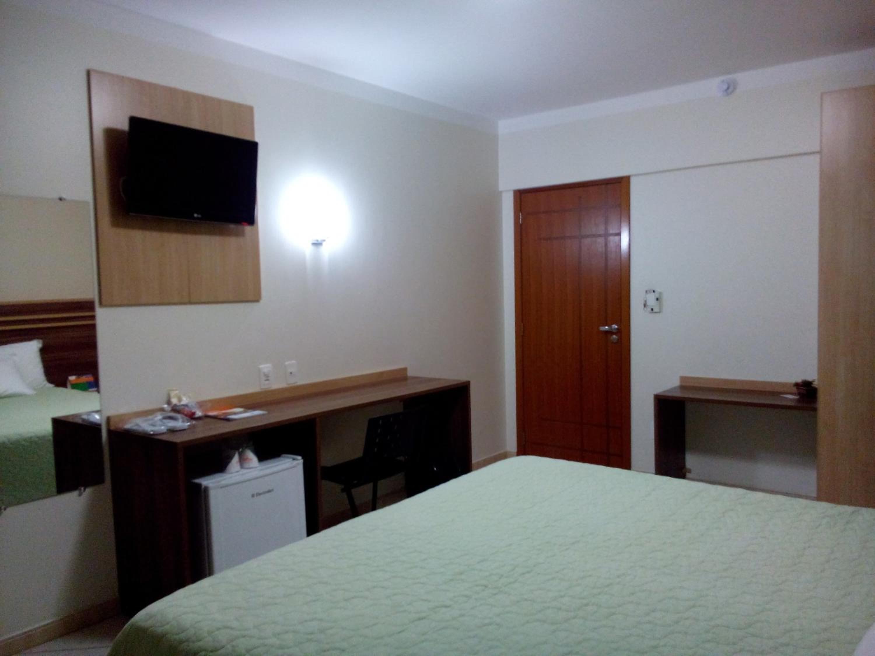 Superior Quadruple Room - Photo 4