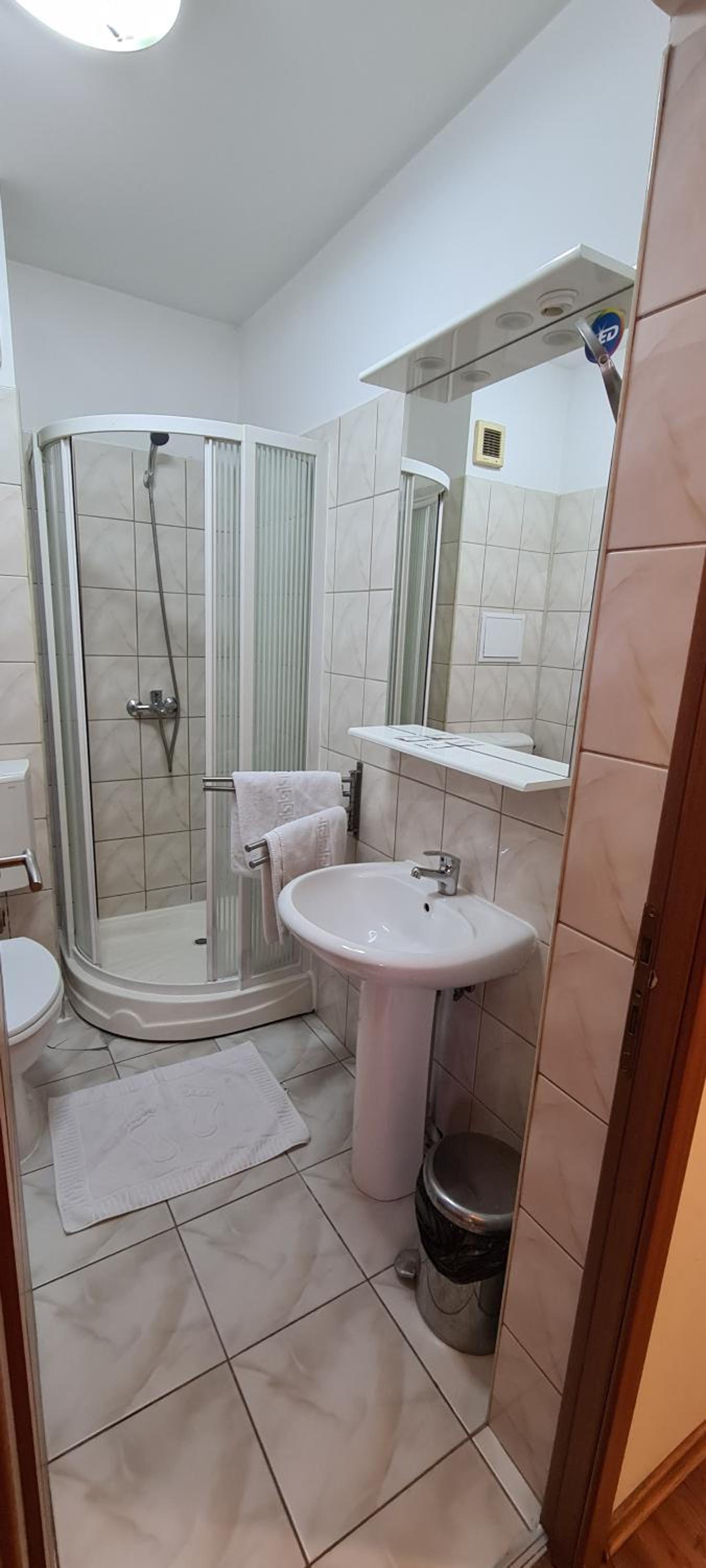 Double or Twin Room photo 2