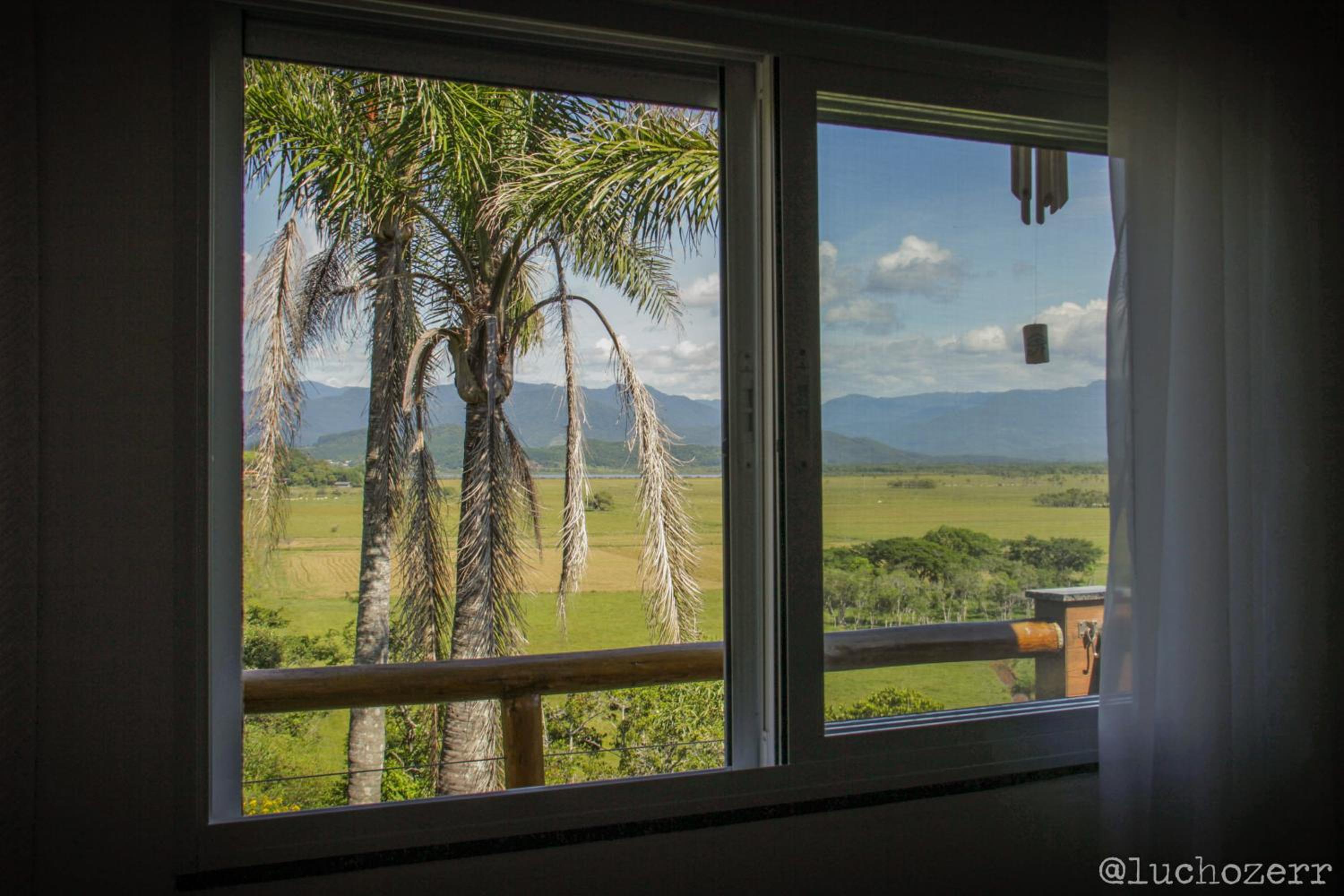 Apartment with Mountain View photo 3