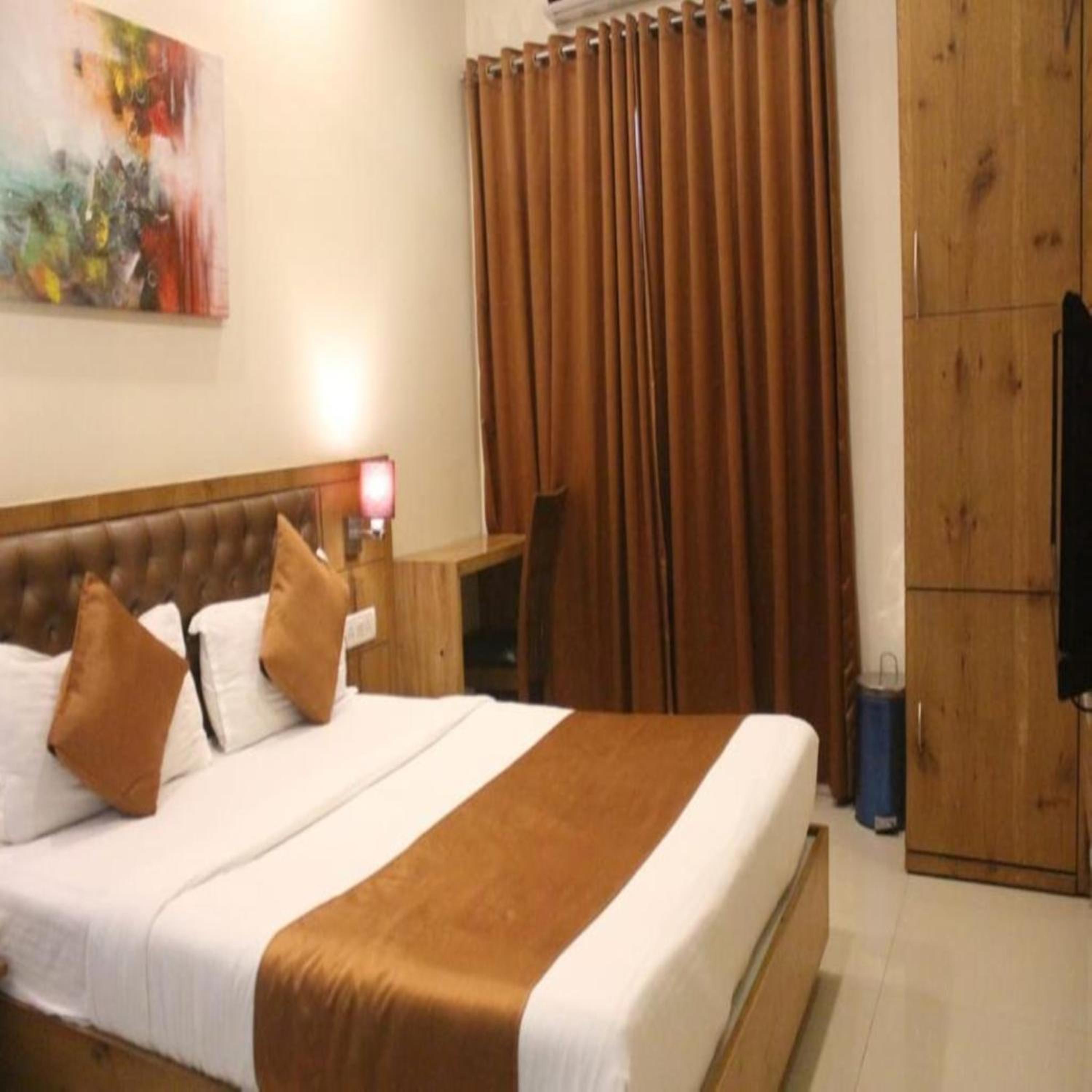 Deluxe Double Room - Photo 2