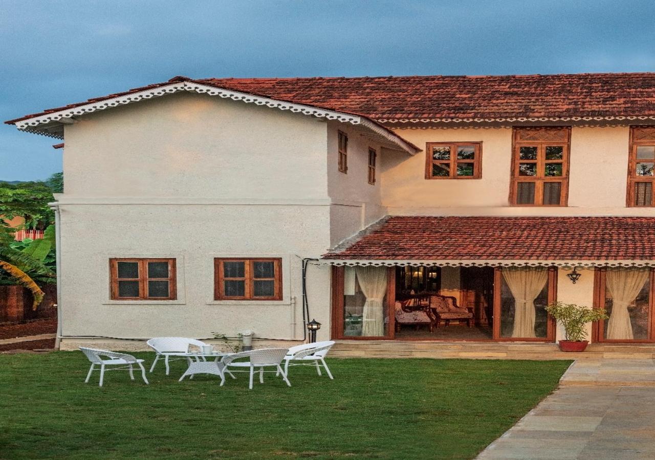Villa photo 2